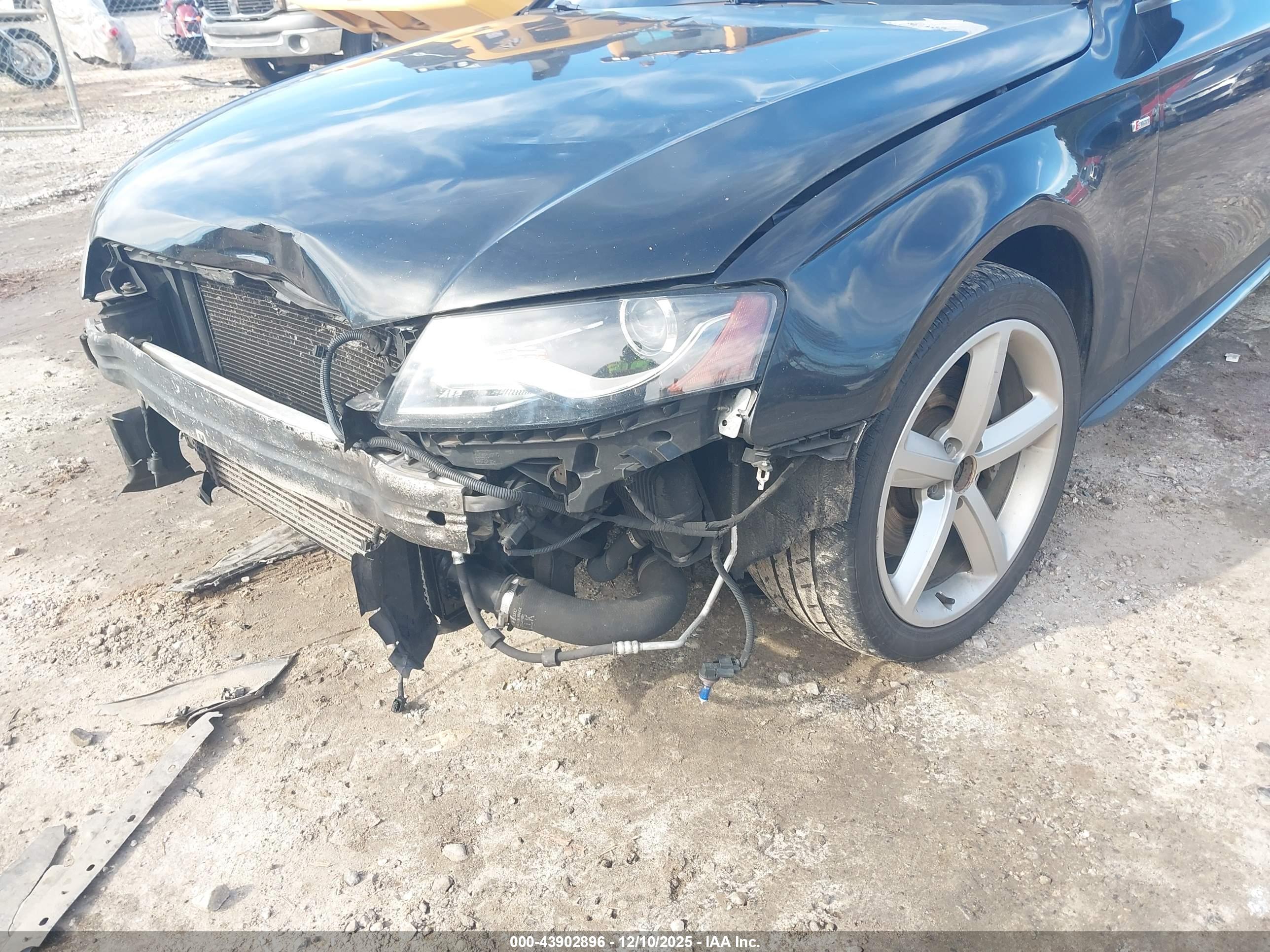 AUDI A4 image 6