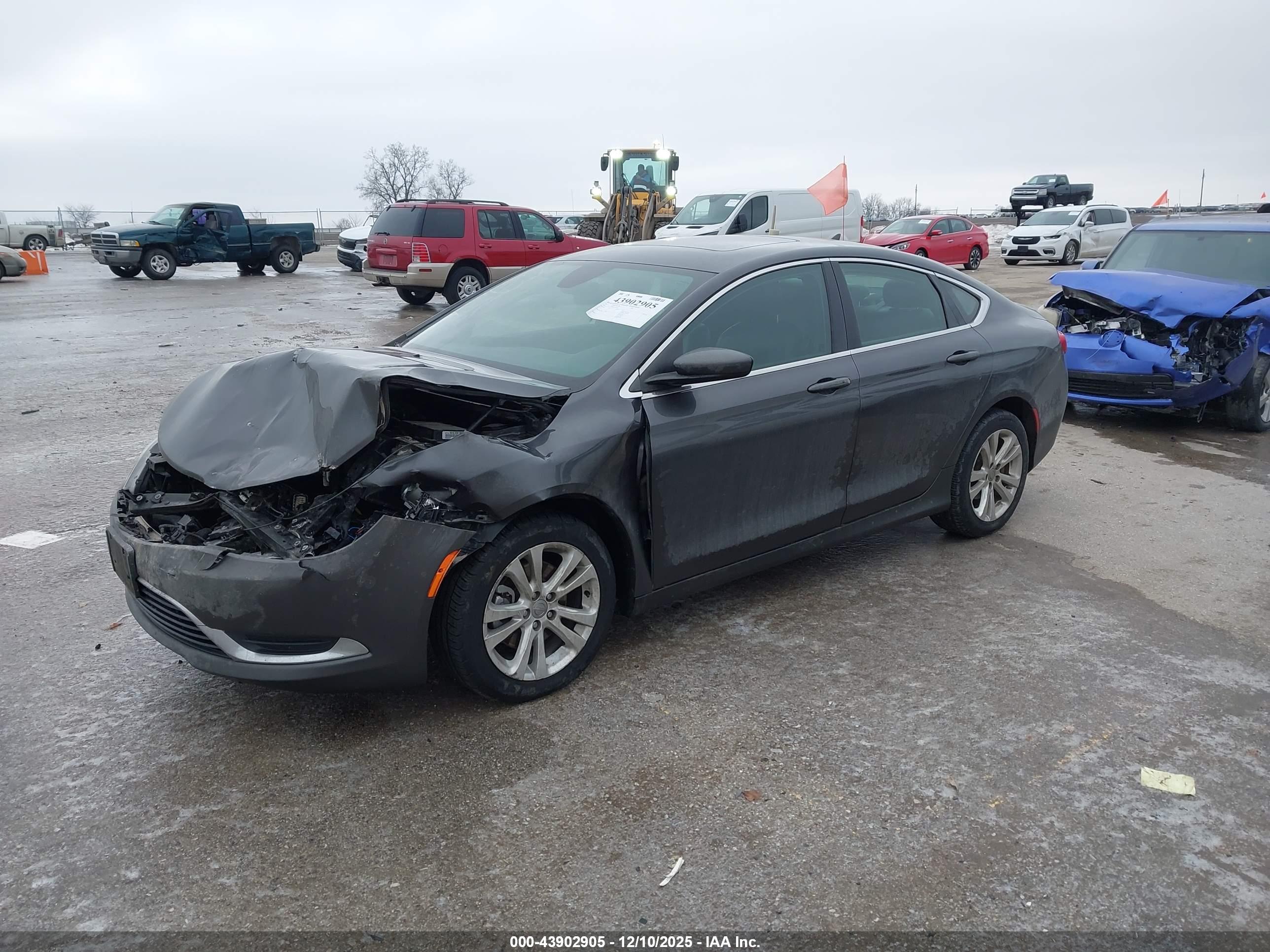 CHRYSLER 200 image 2
