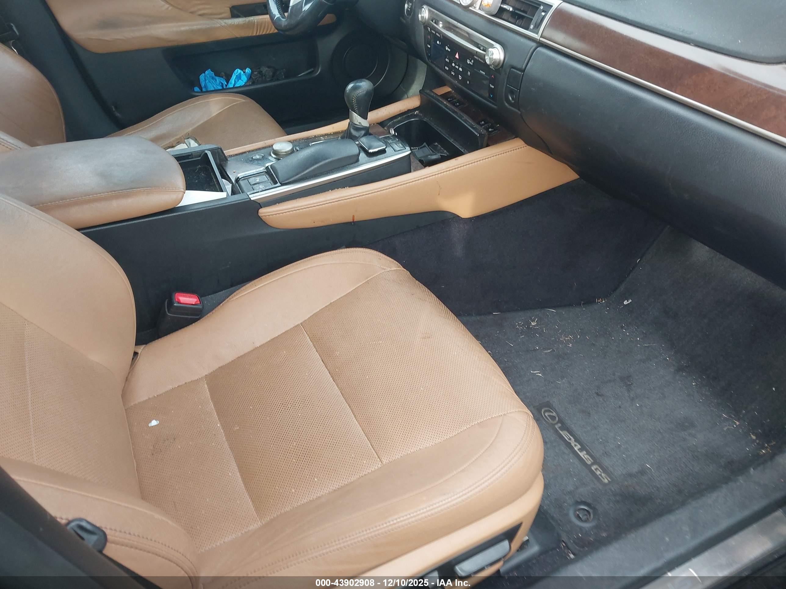 LEXUS GS image 5
