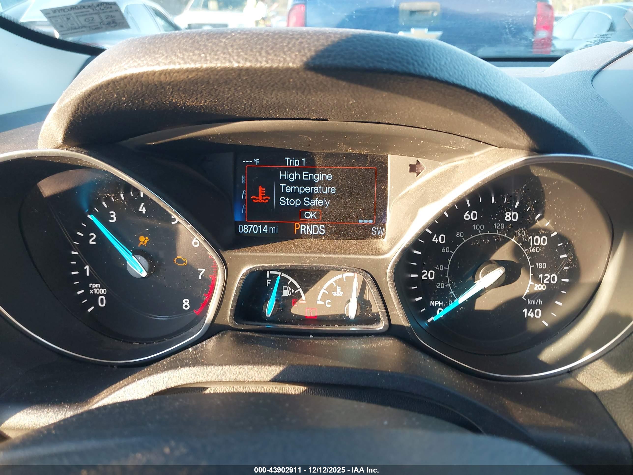 FORD ESCAPE image 7