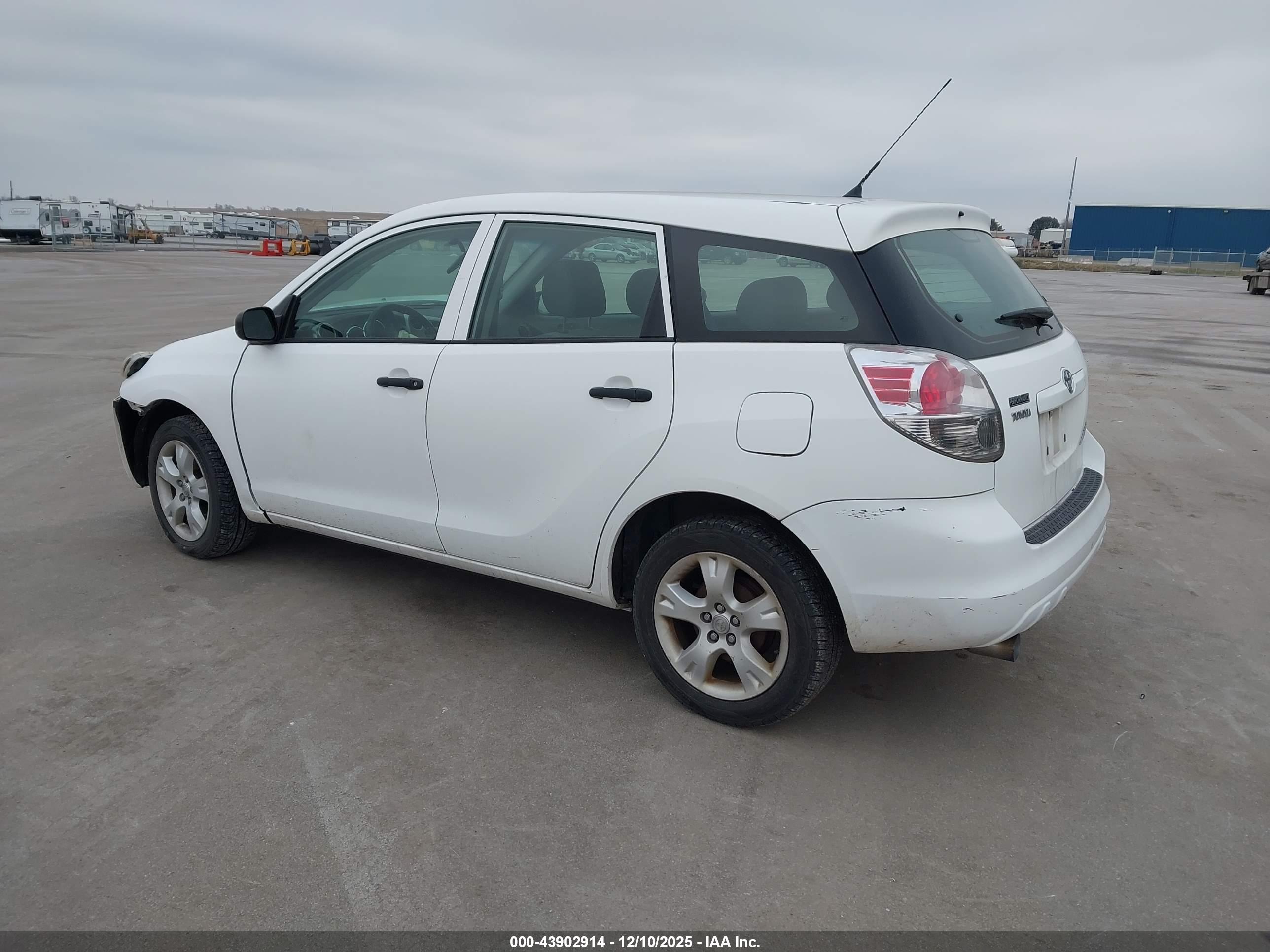 TOYOTA MATRIX image 3