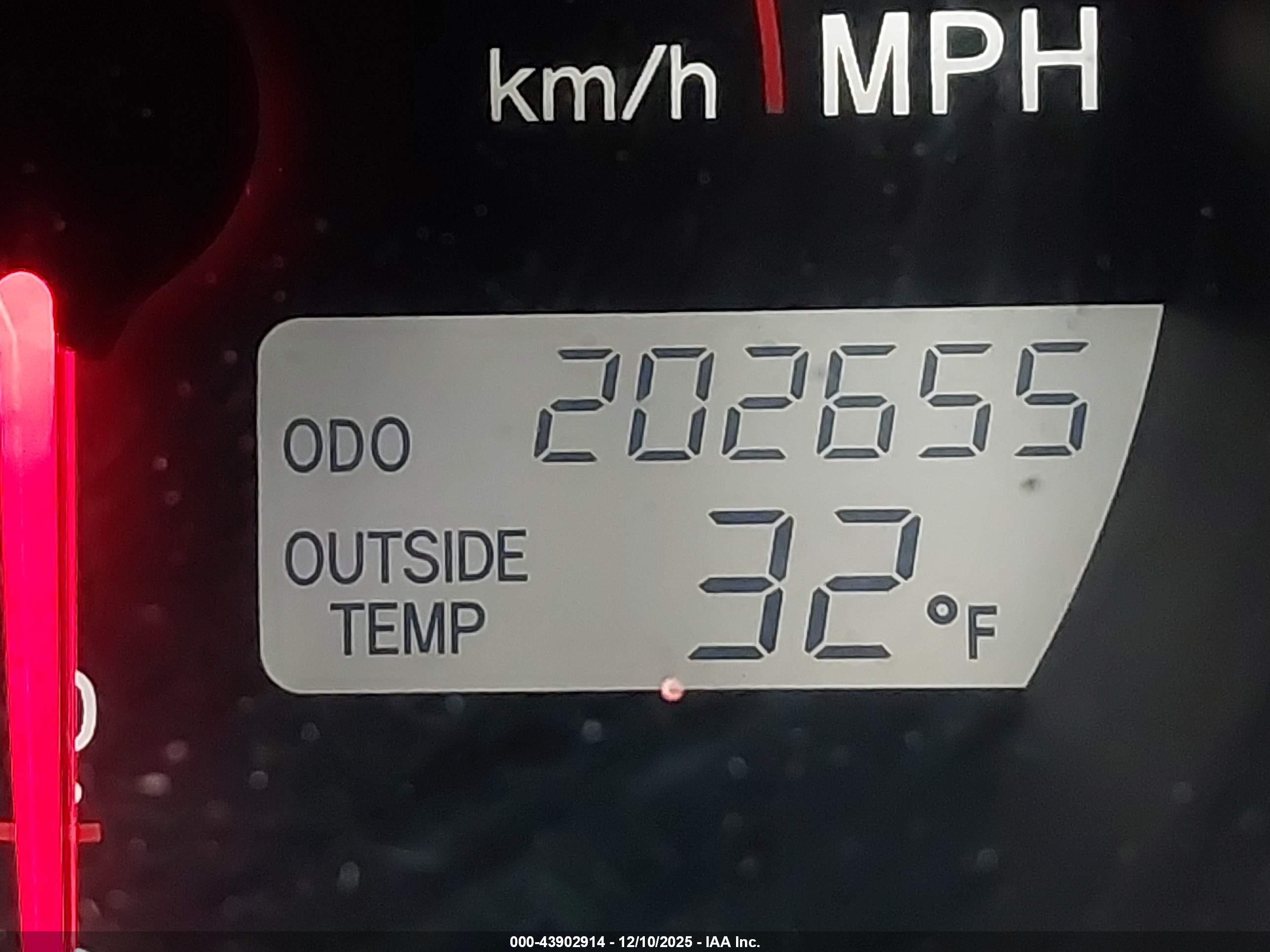 TOYOTA MATRIX image 7