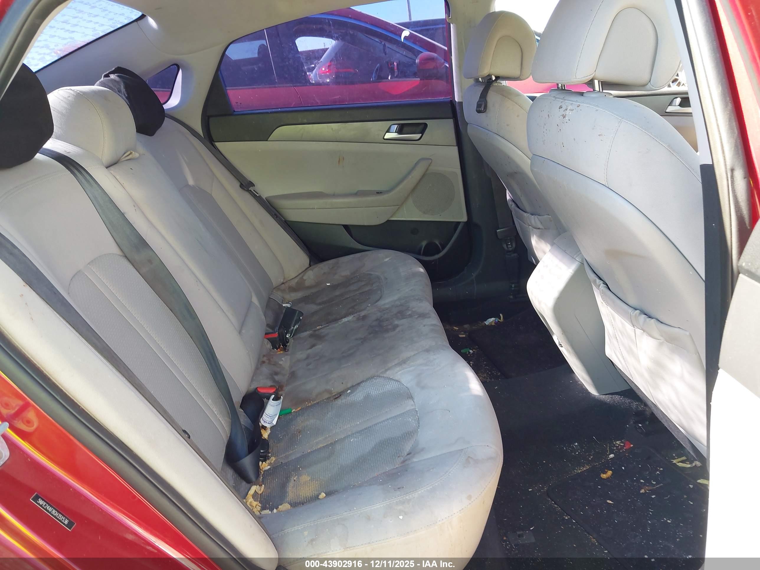 HYUNDAI SONATA image 8