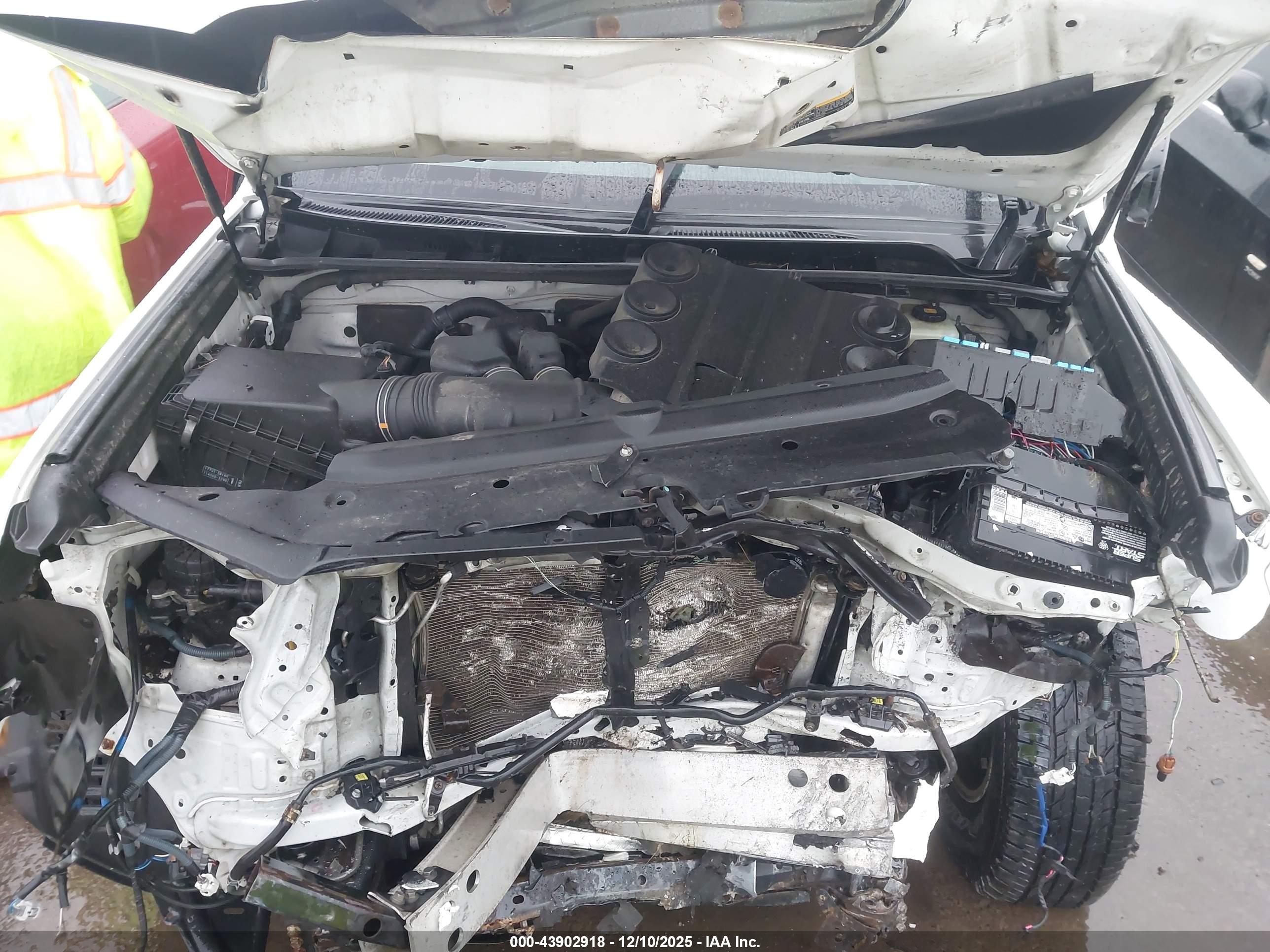 TOYOTA 4RUNNER image 10