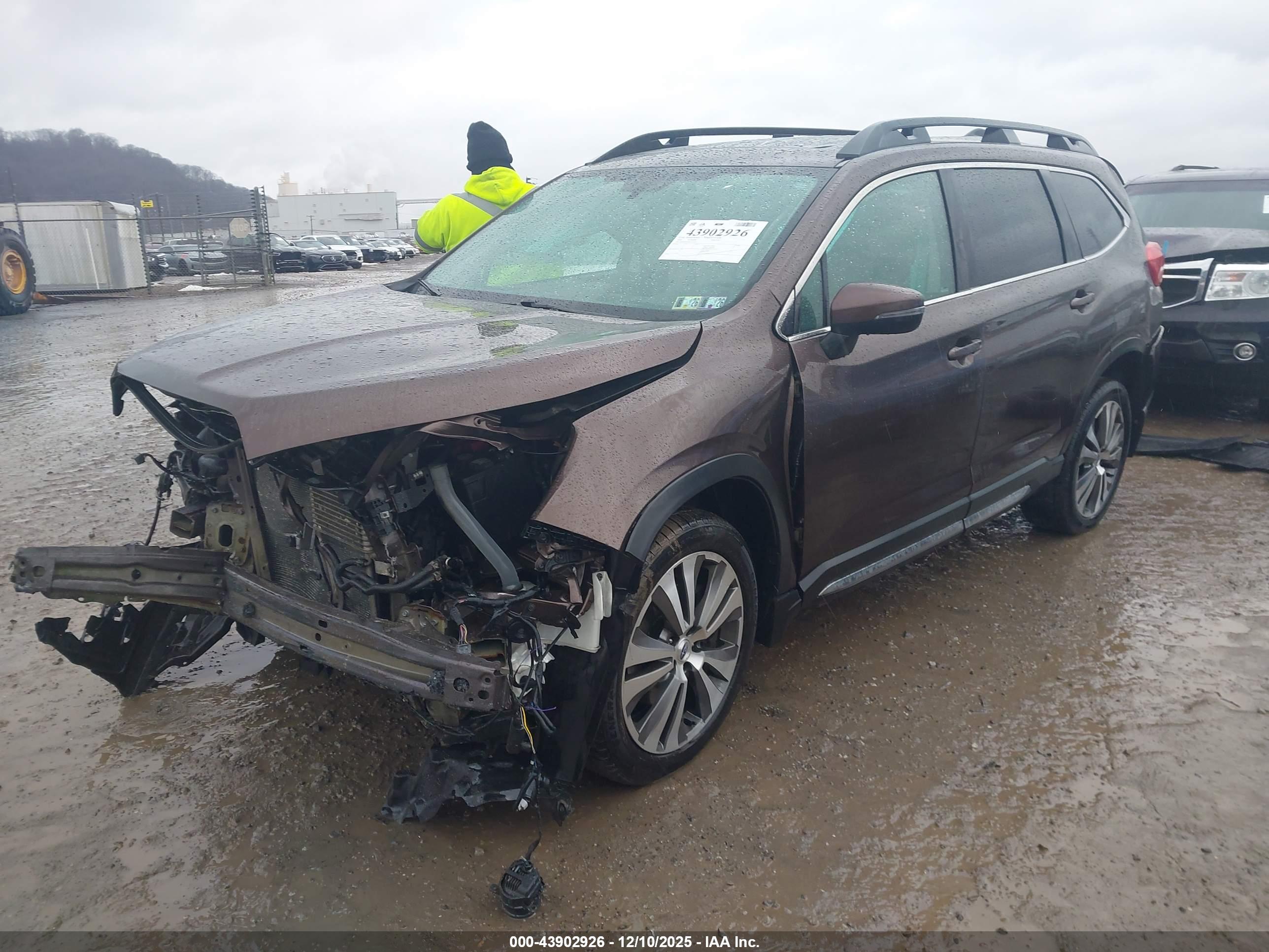 SUBARU ASCENT image 2