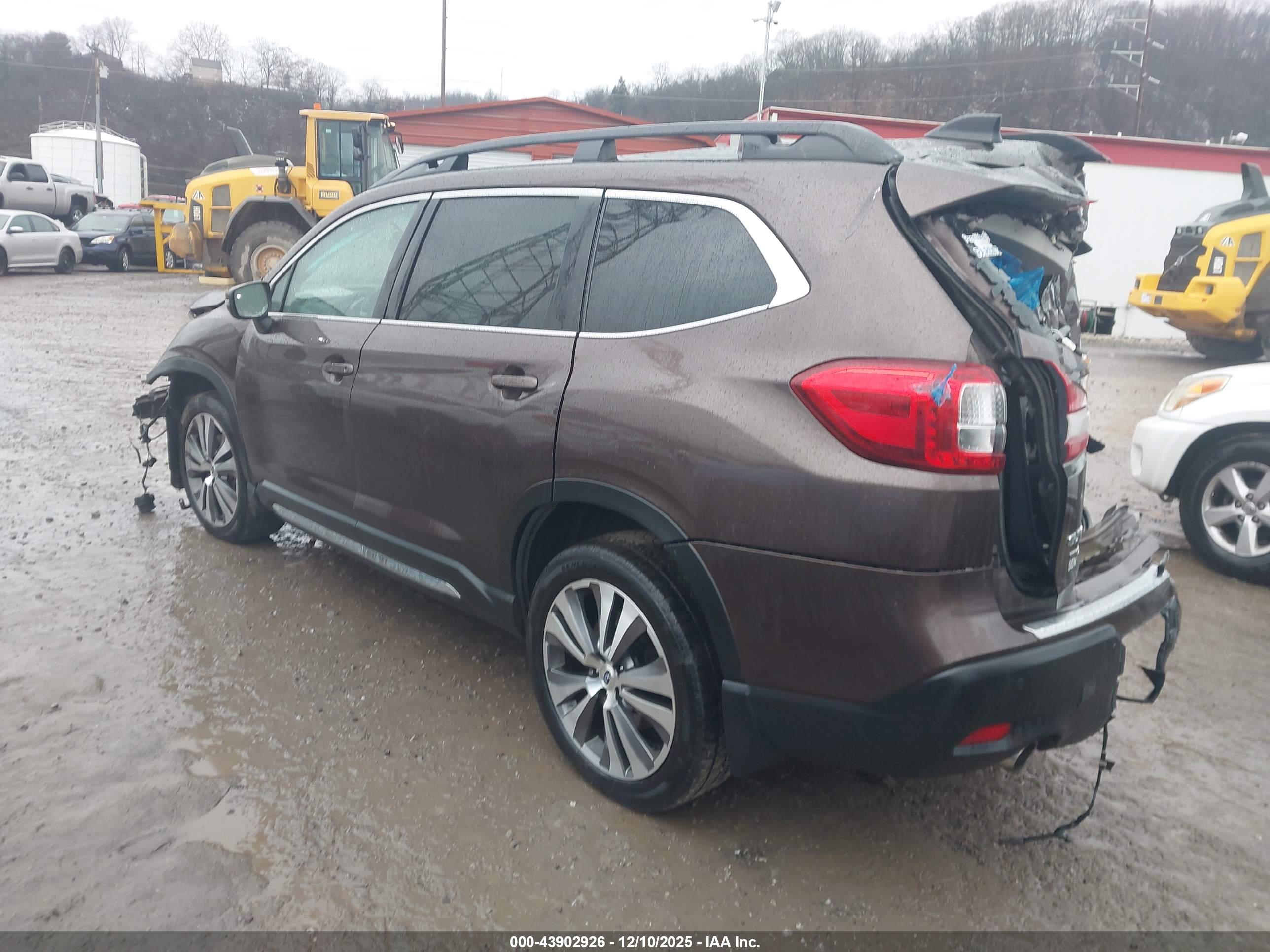 SUBARU ASCENT image 3