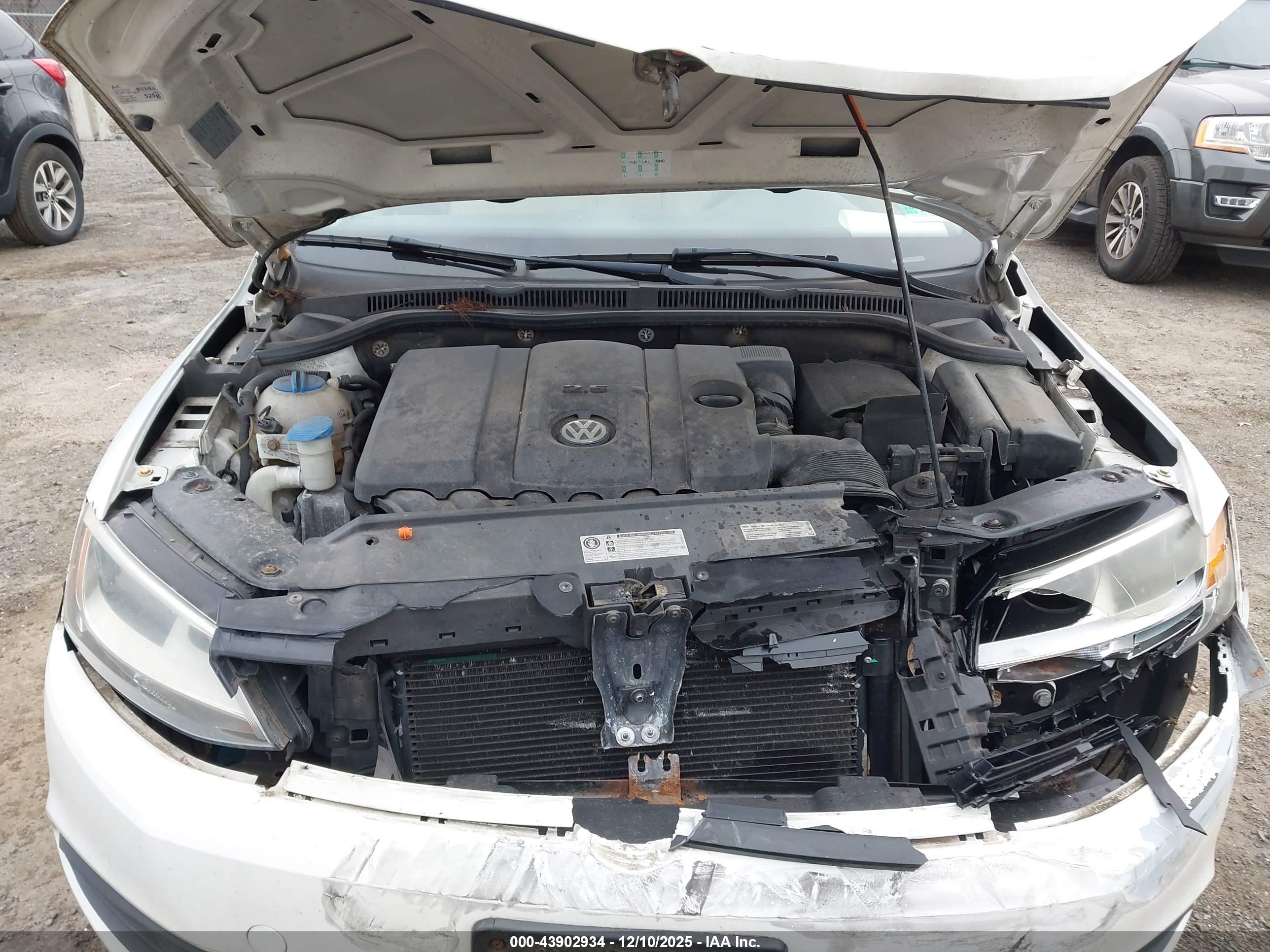 VOLKSWAGEN JETTA image 10