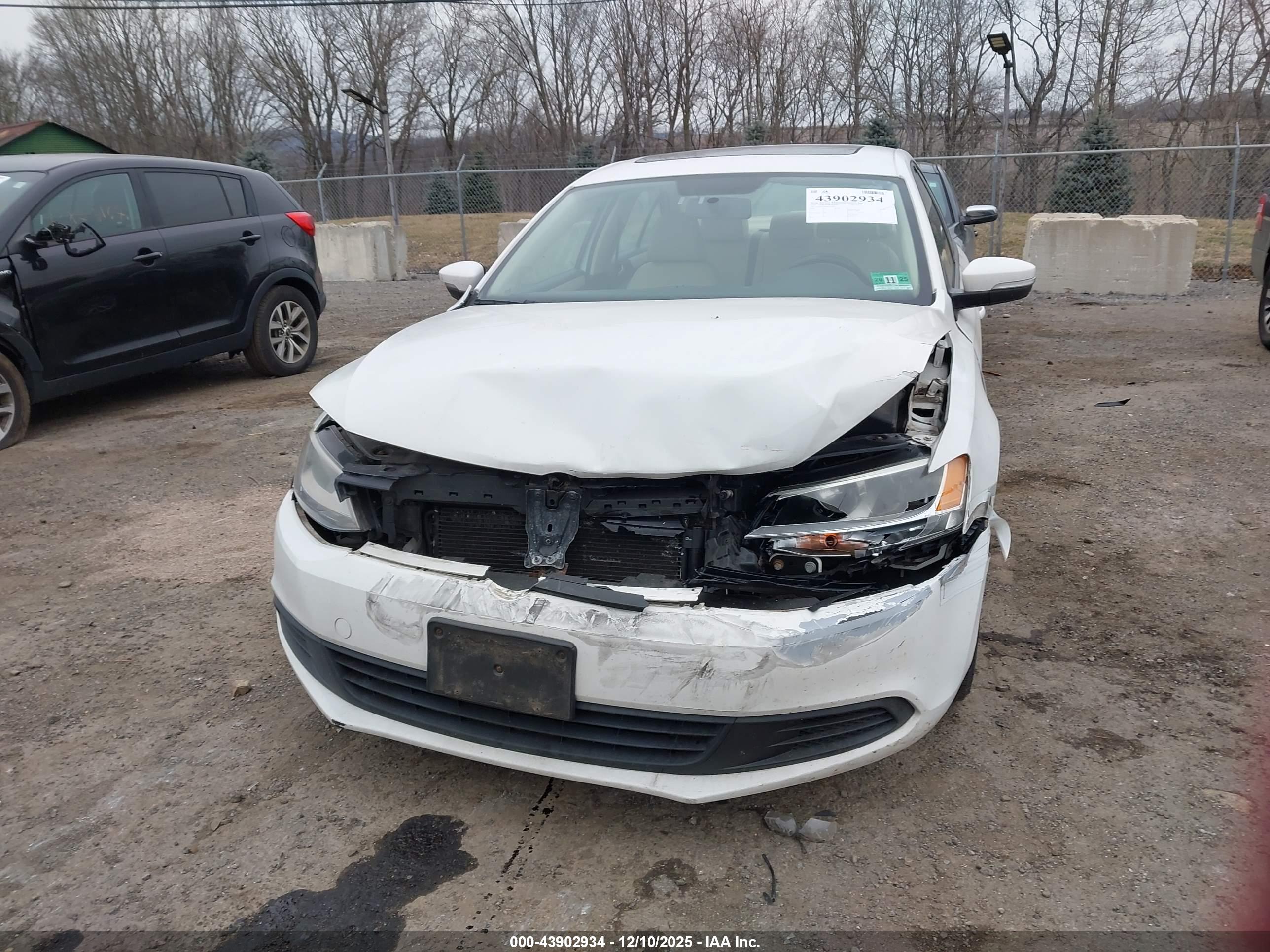 VOLKSWAGEN JETTA image 6