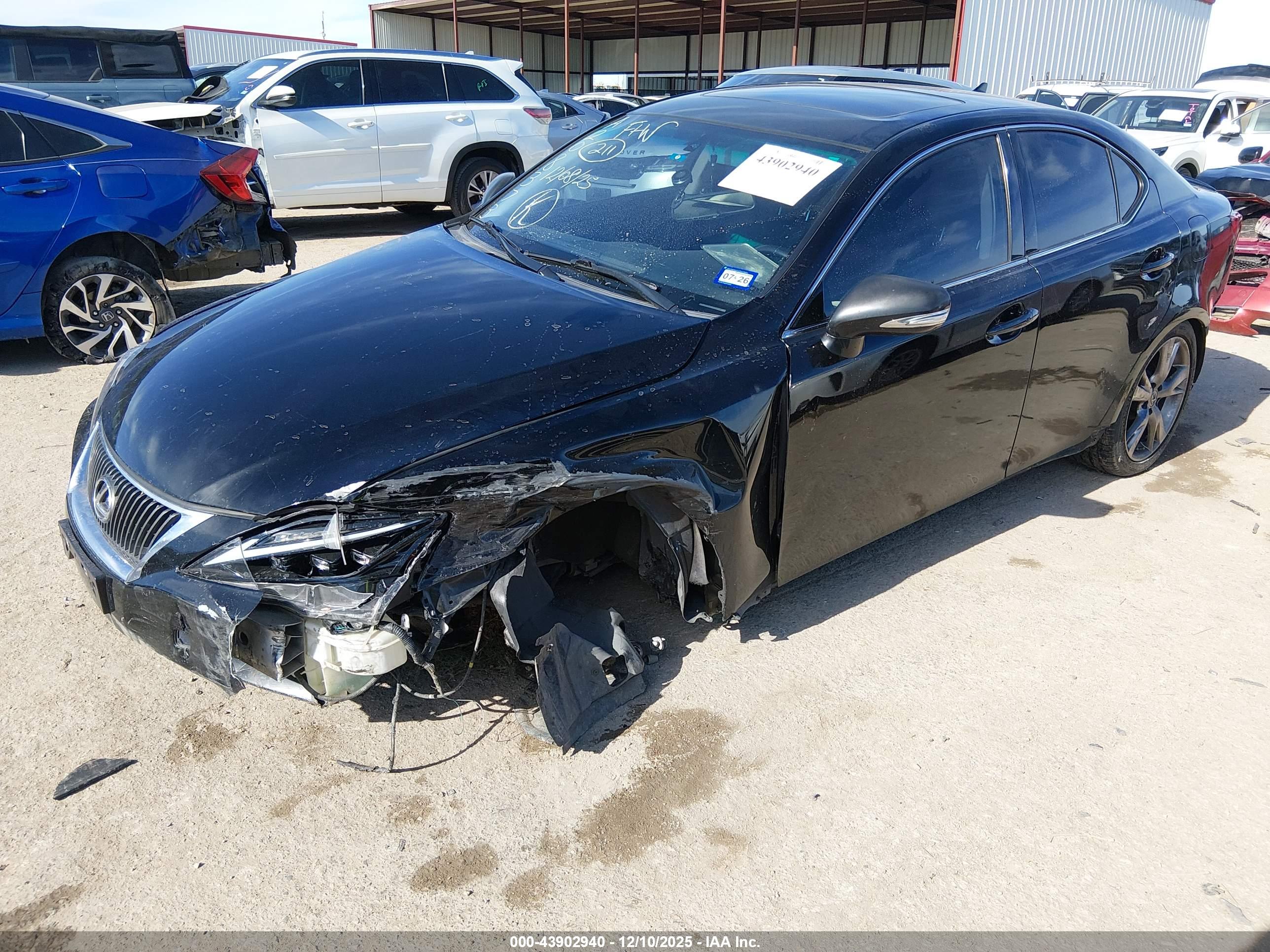 LEXUS IS image 2