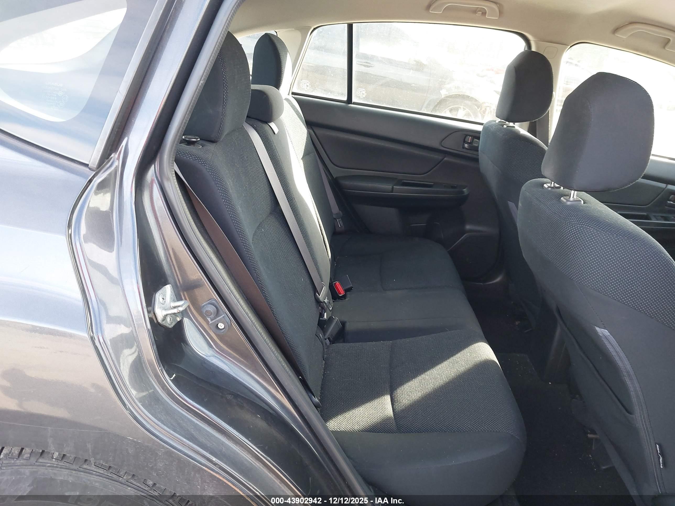 SUBARU IMPREZA image 8