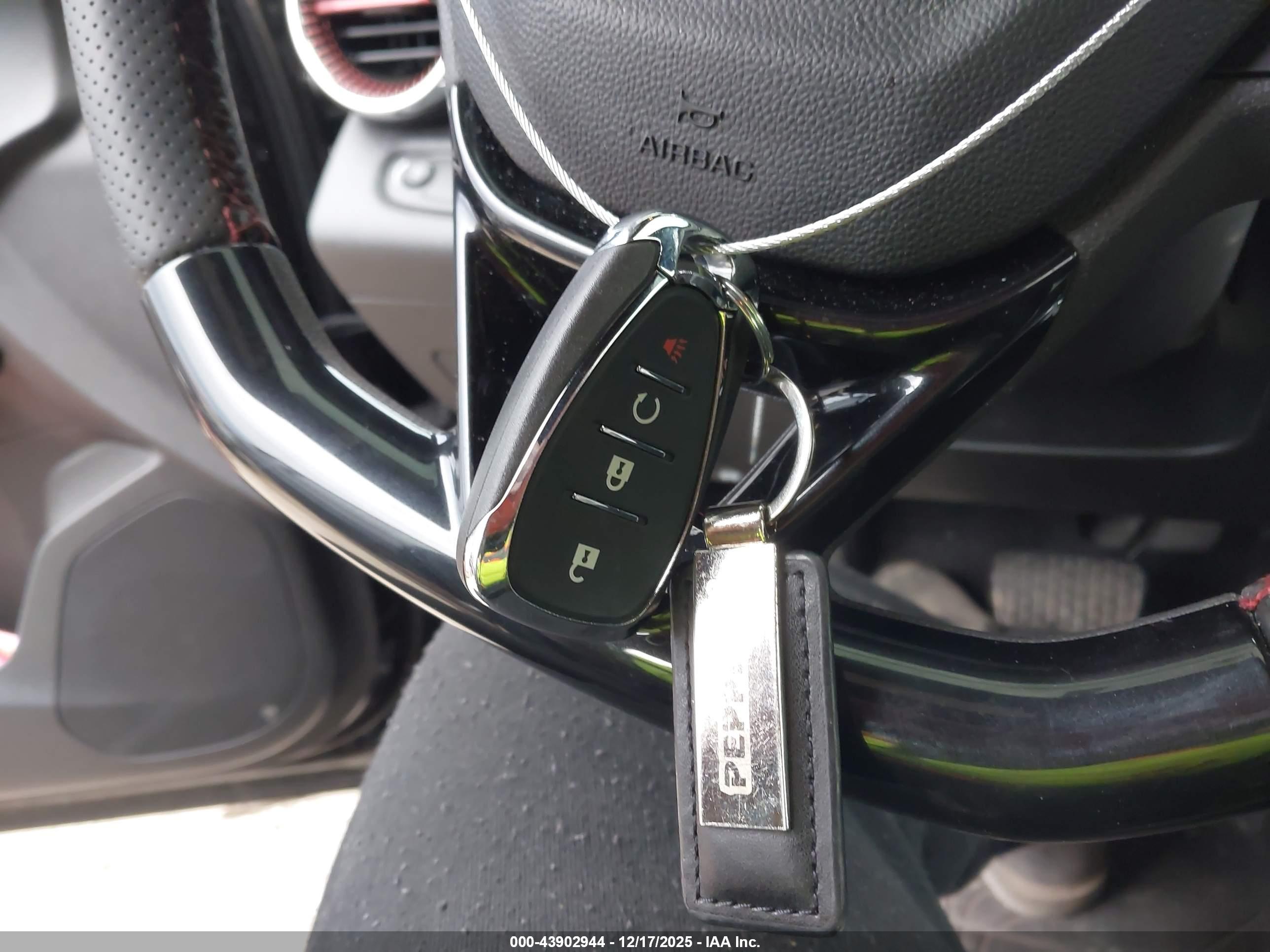 CHEVROLET TRAX image 11