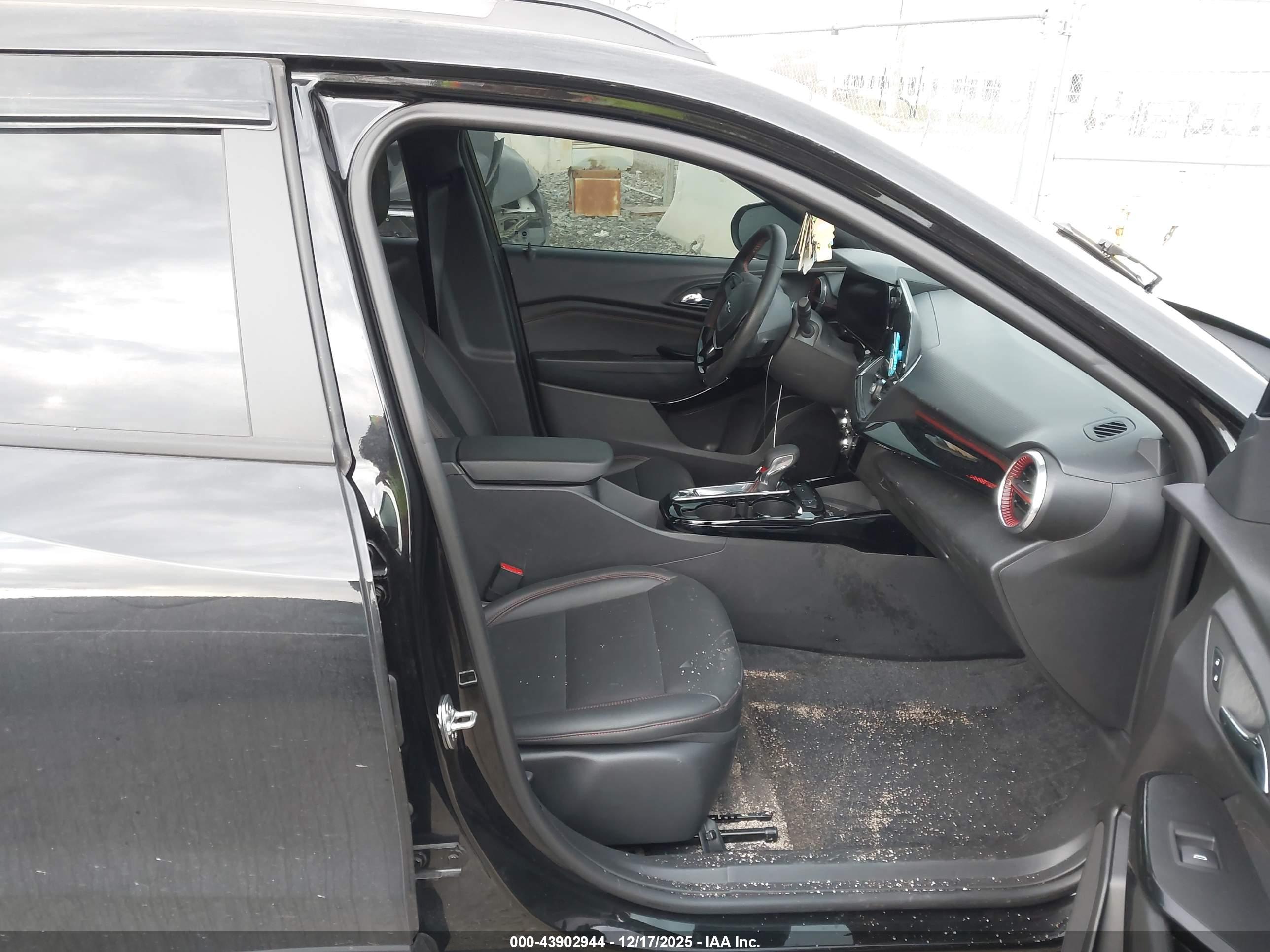 CHEVROLET TRAX image 5