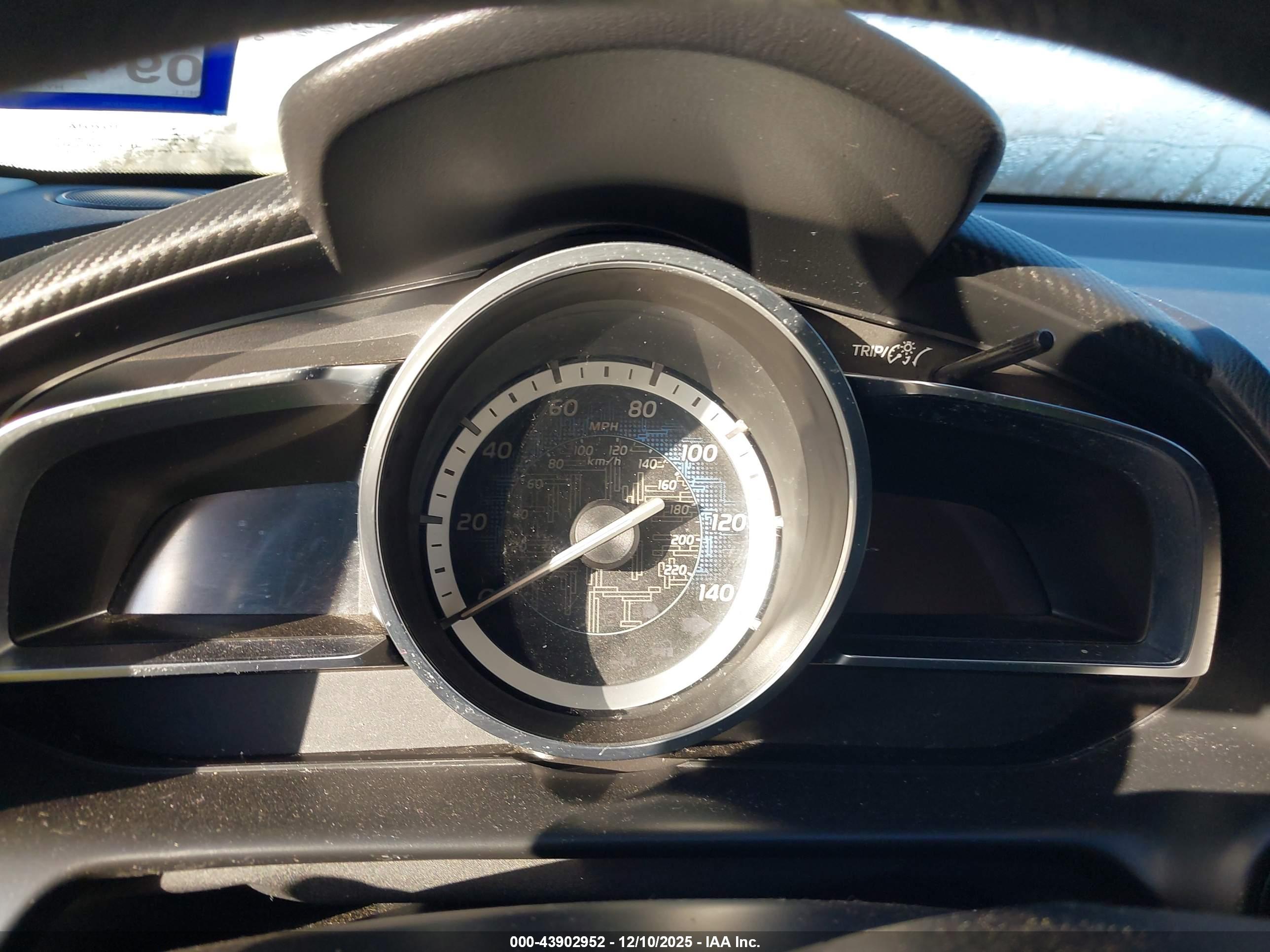 TOYOTA YARIS image 7