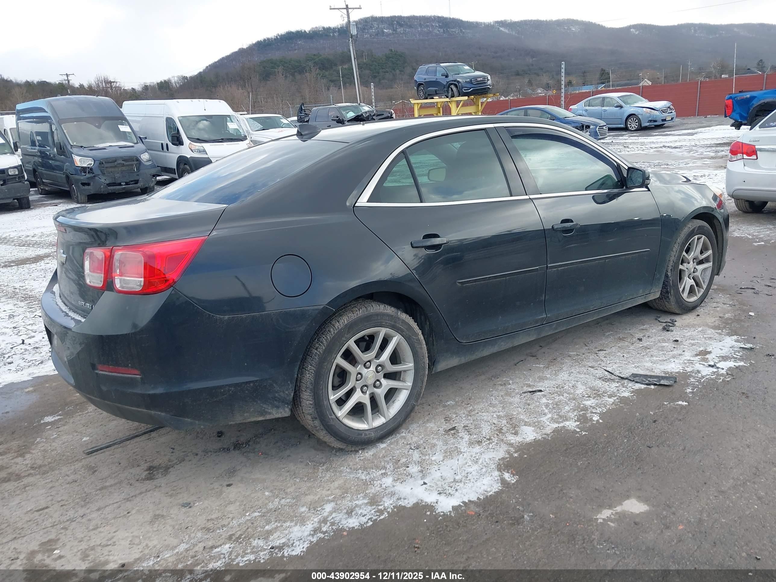 CHEVROLET MALIBU image 4