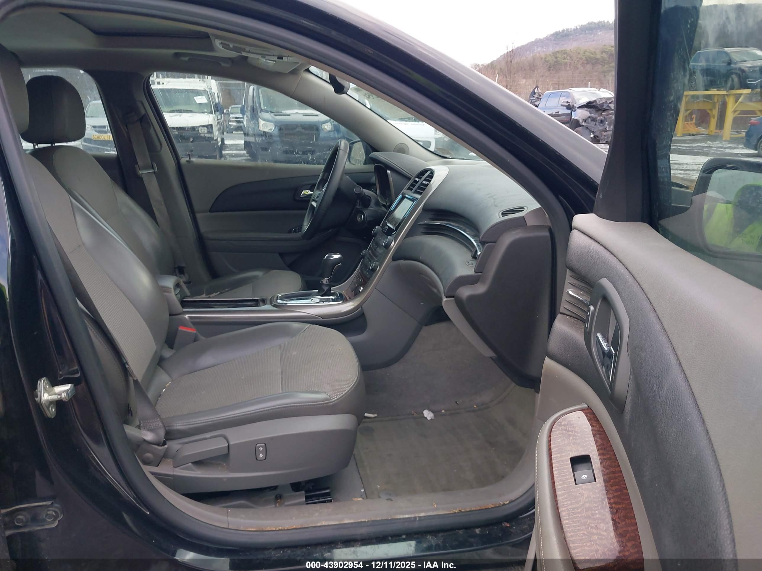 CHEVROLET MALIBU image 5