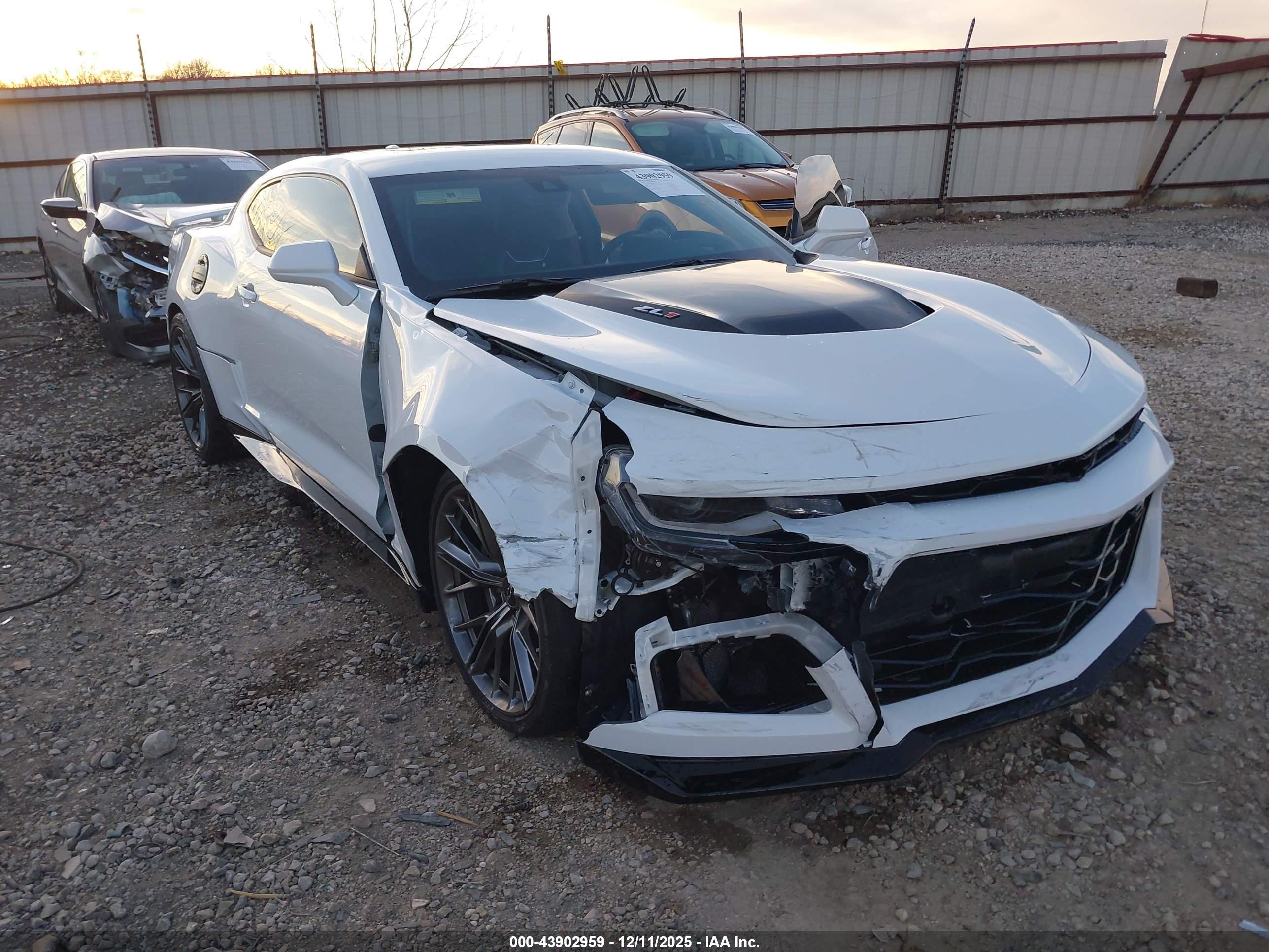 CHEVROLET CAMARO image 6