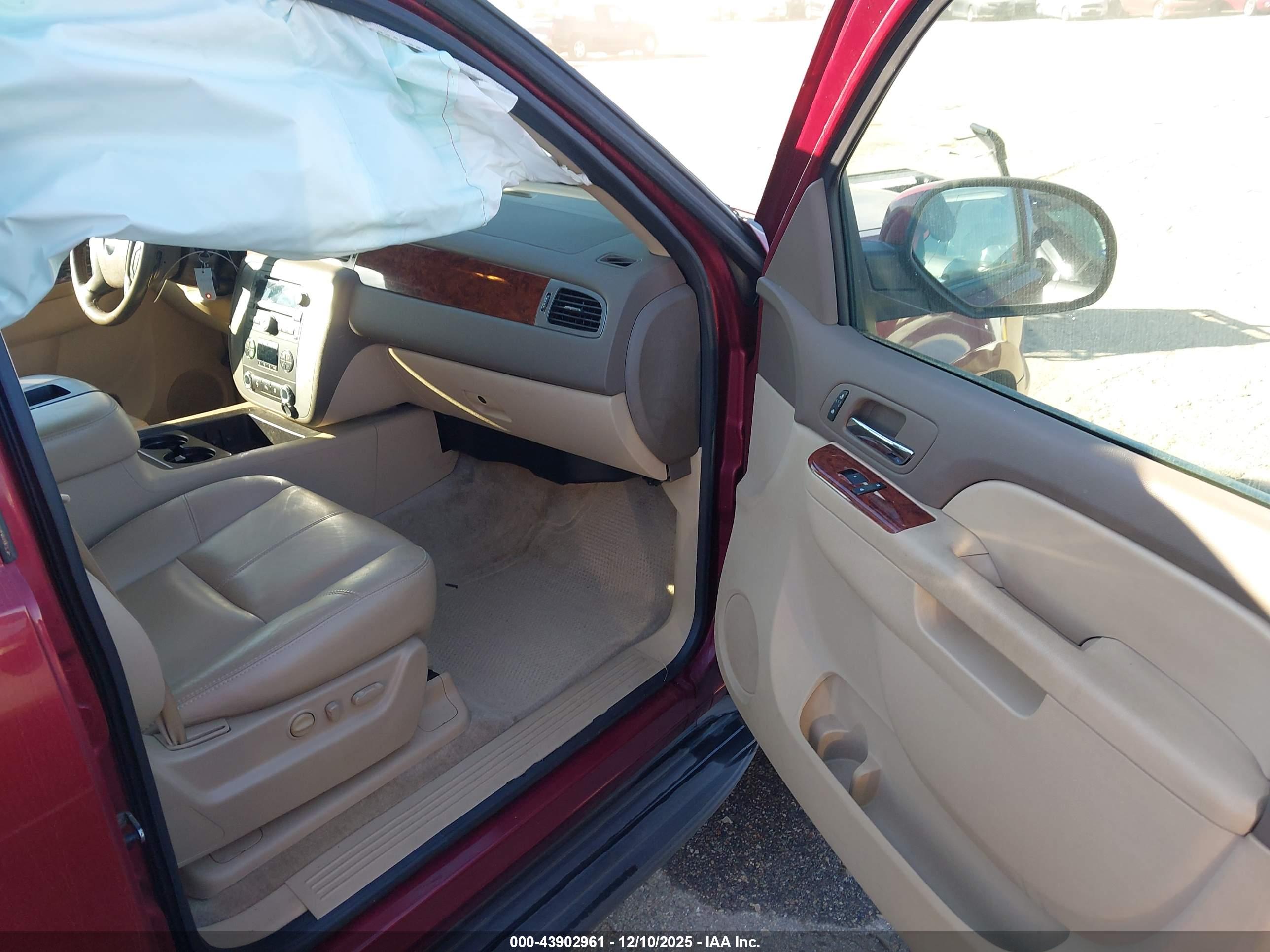 GMC YUKON image 5