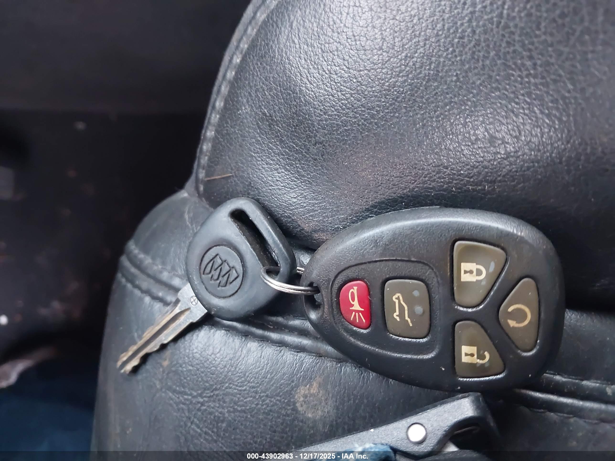 BUICK ENCLAVE image 11