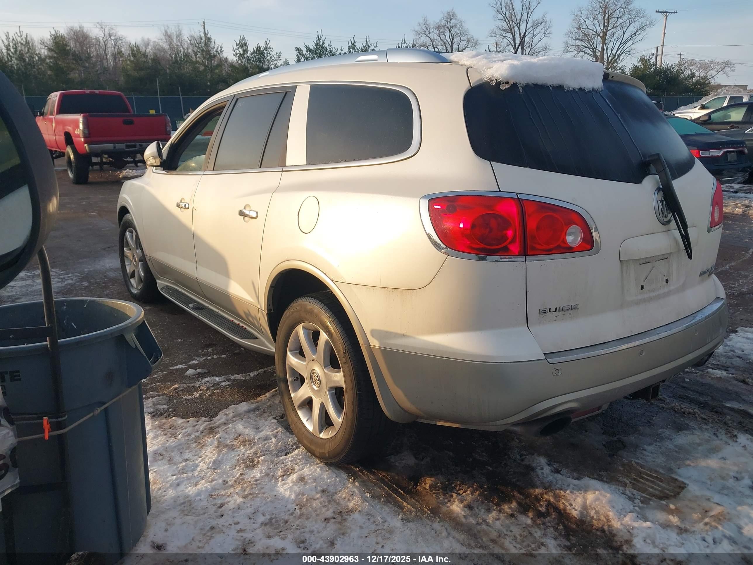 BUICK ENCLAVE image 3