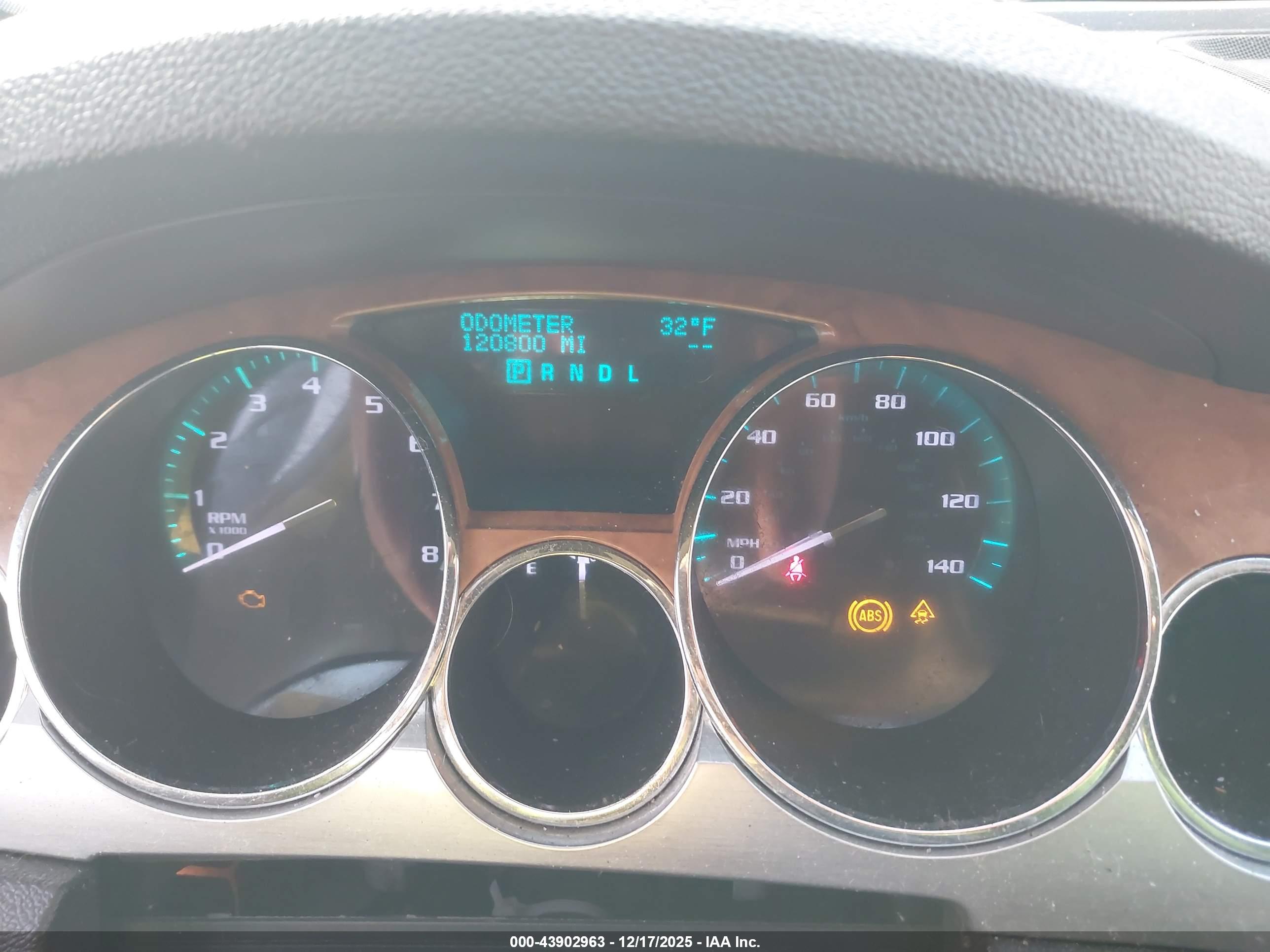 BUICK ENCLAVE image 7