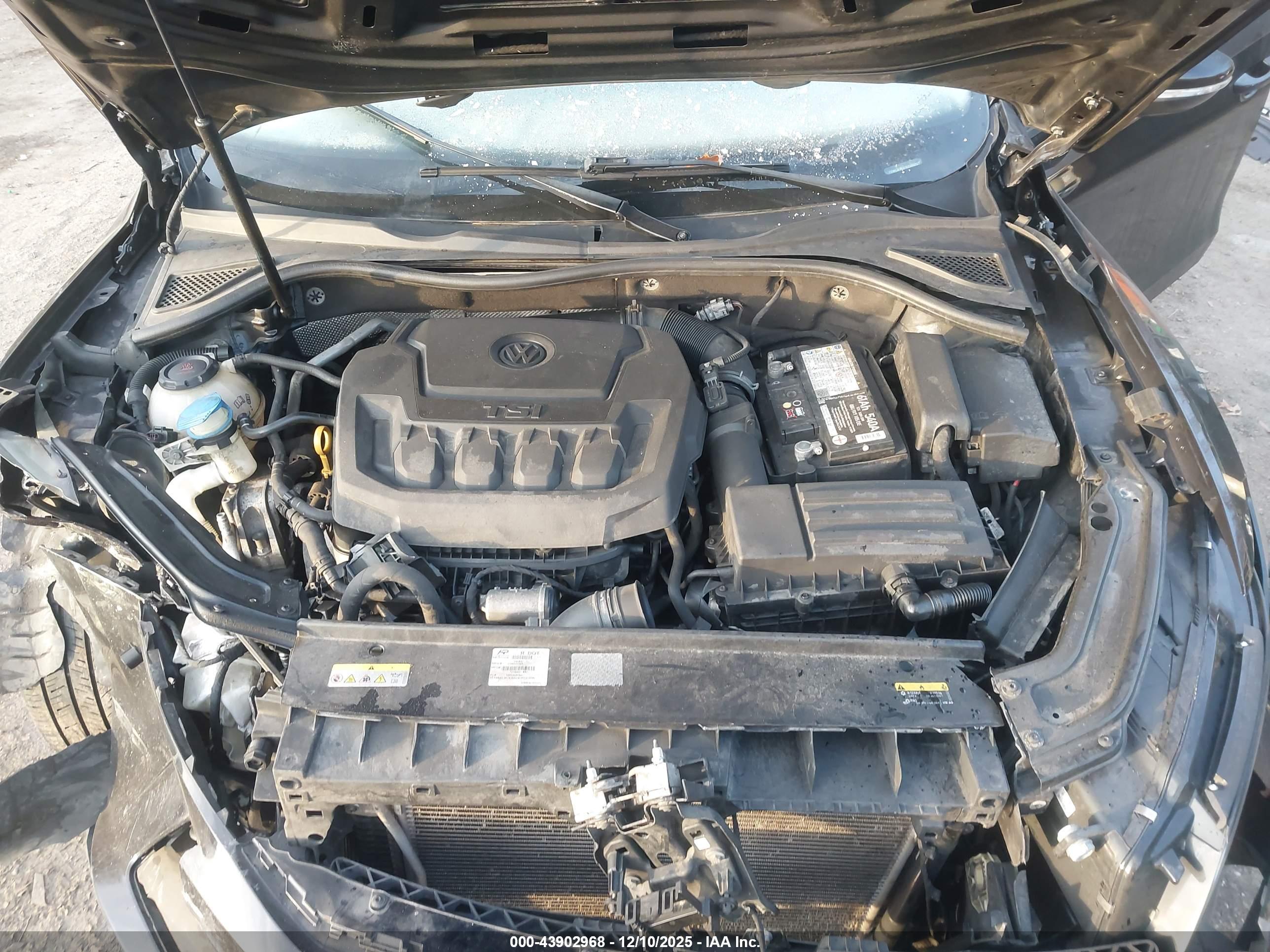 VOLKSWAGEN PASSAT image 10