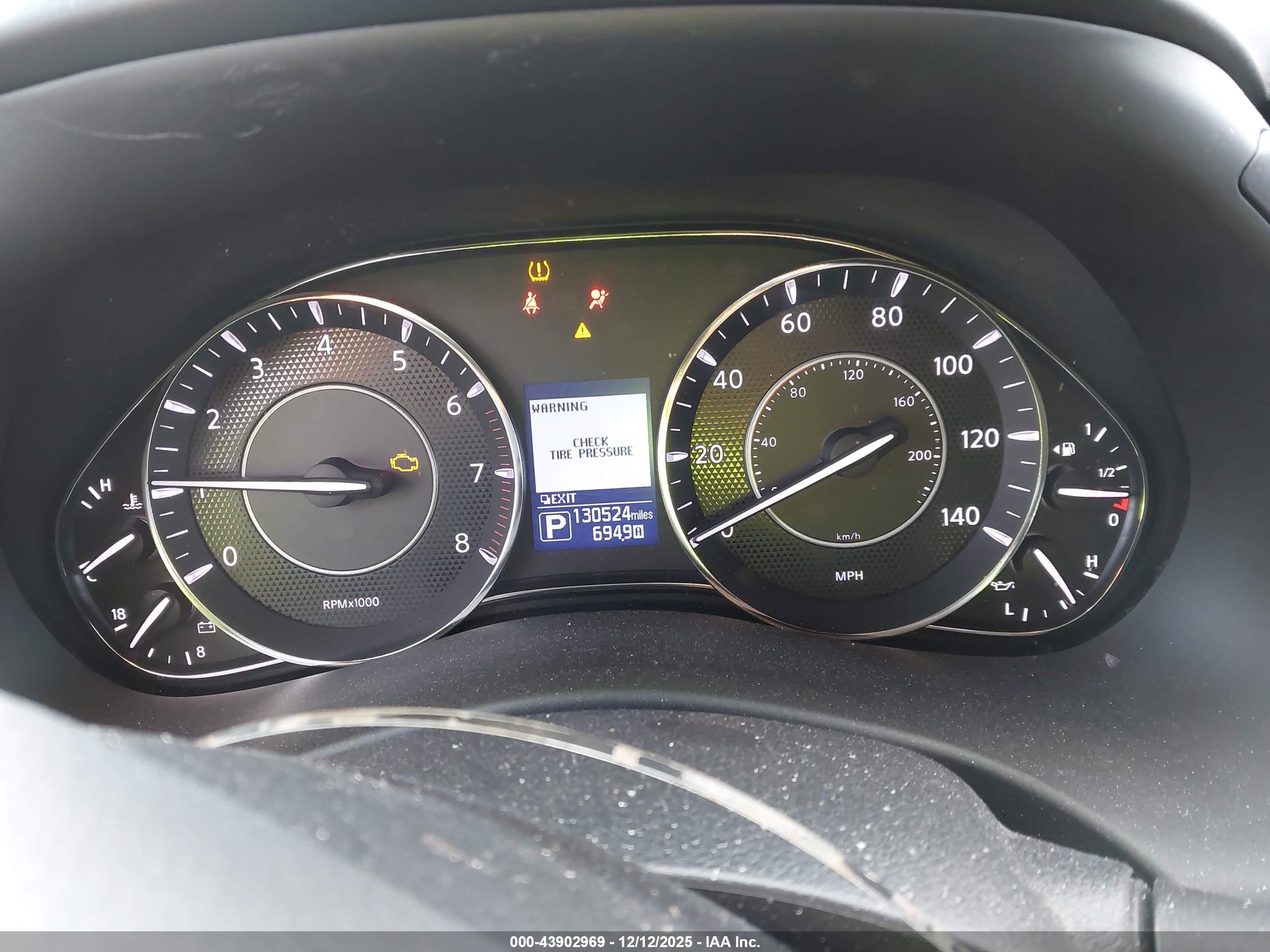 NISSAN ARMADA image 7