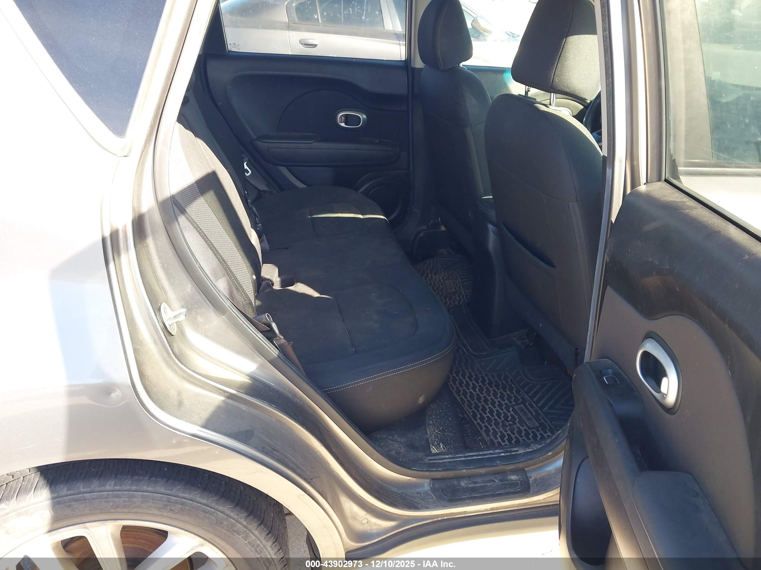 KIA SOUL image 8