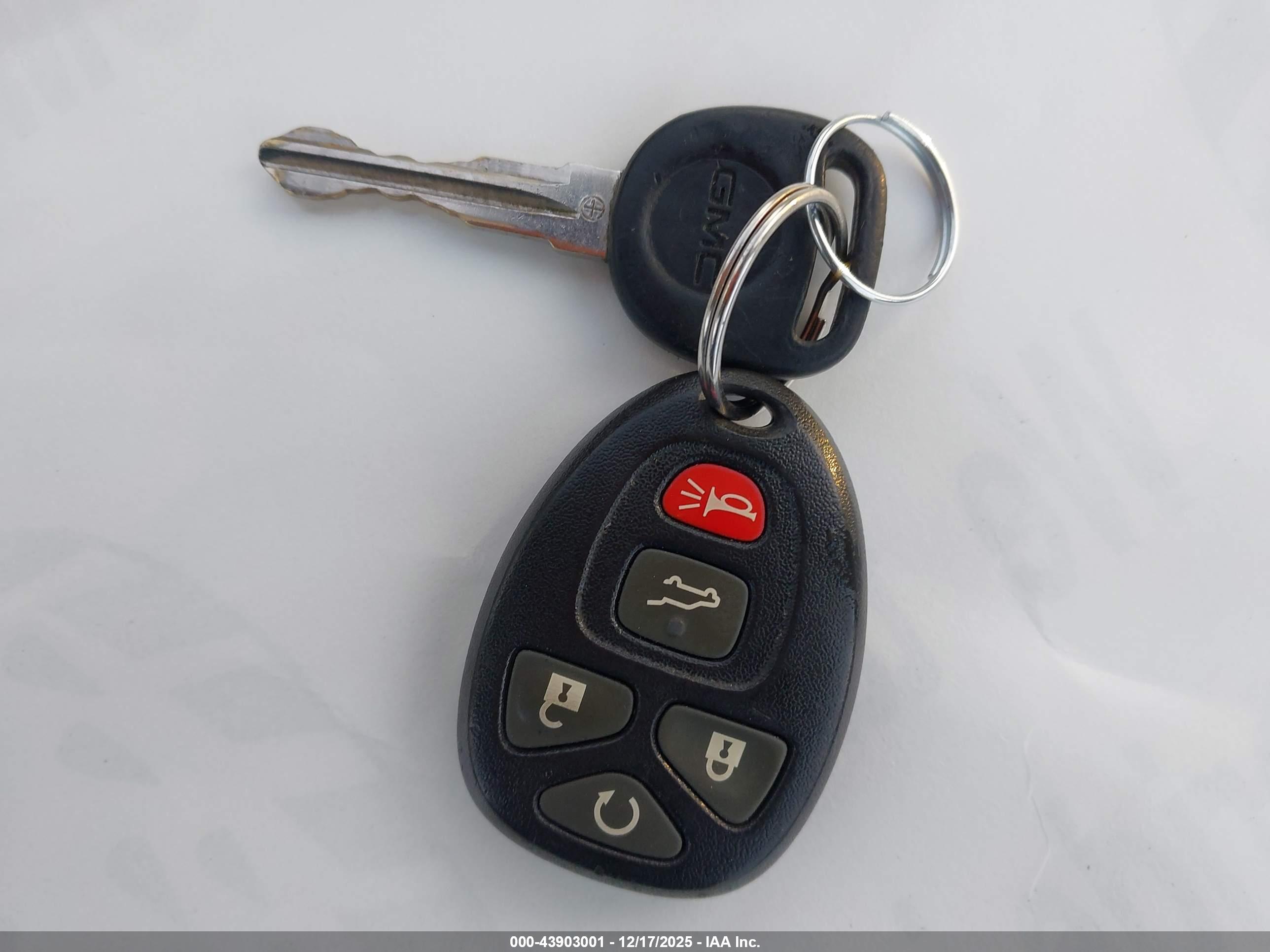 GMC ACADIA image 11