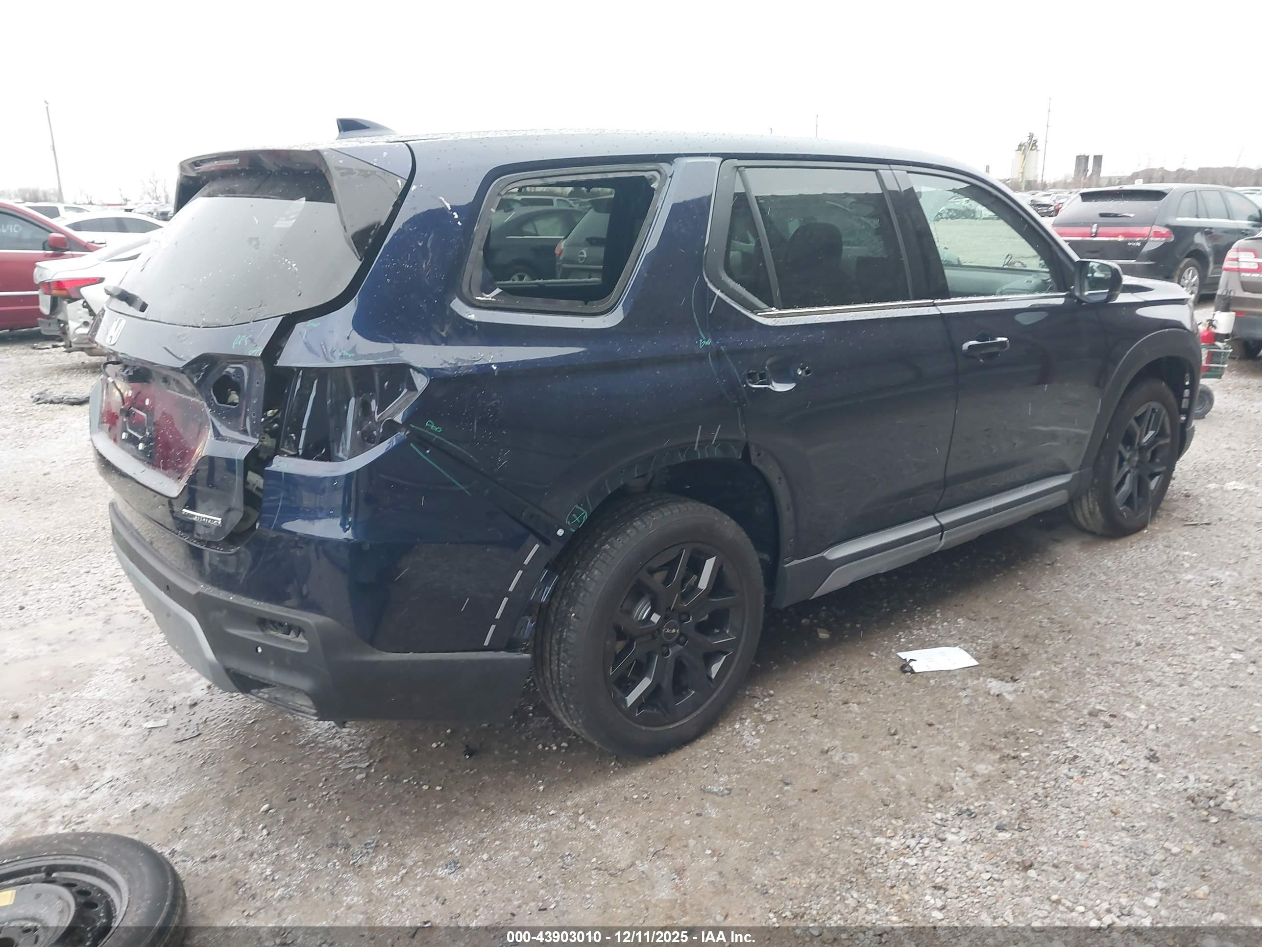 HONDA PILOT image 4