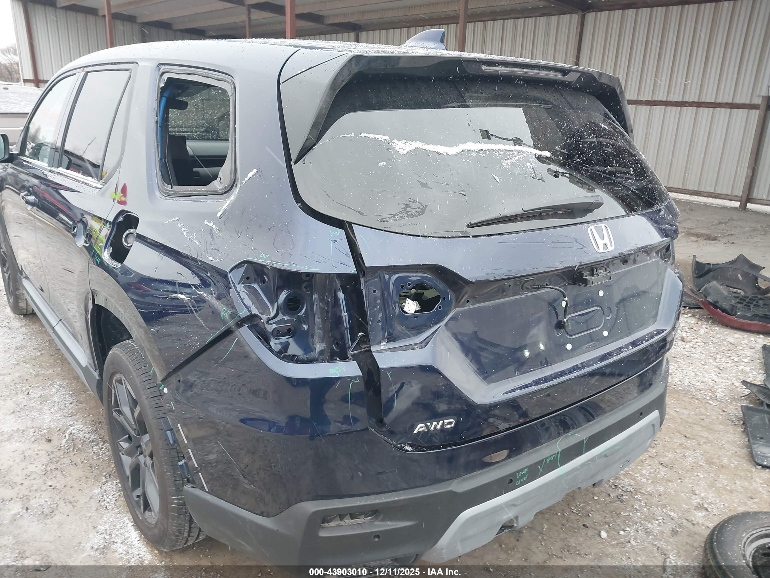 HONDA PILOT image 6