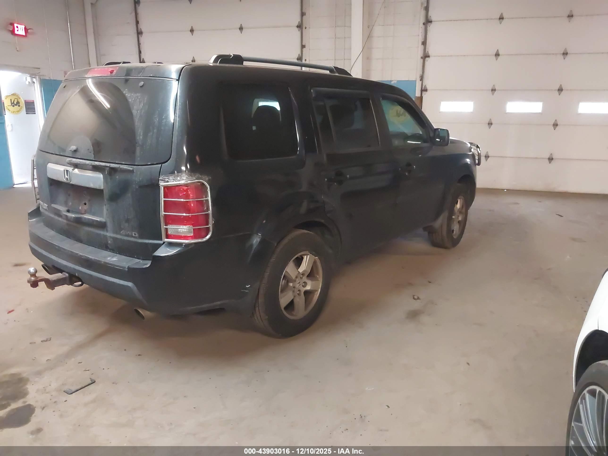 HONDA PILOT image 4