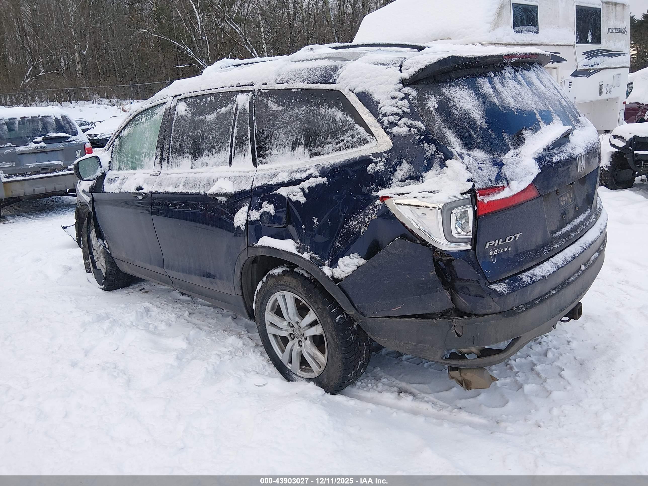 HONDA PILOT image 3