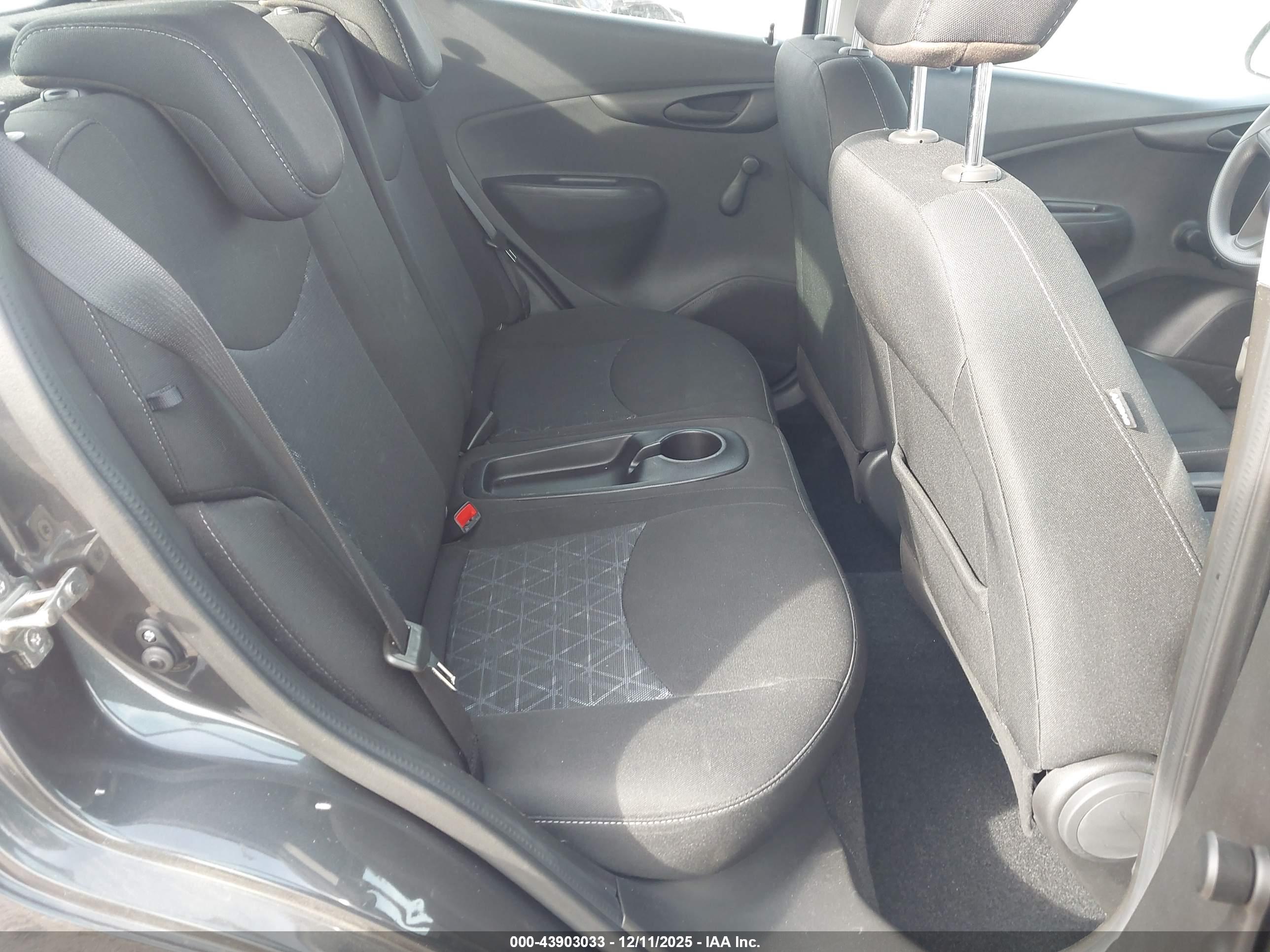 CHEVROLET SPARK image 8