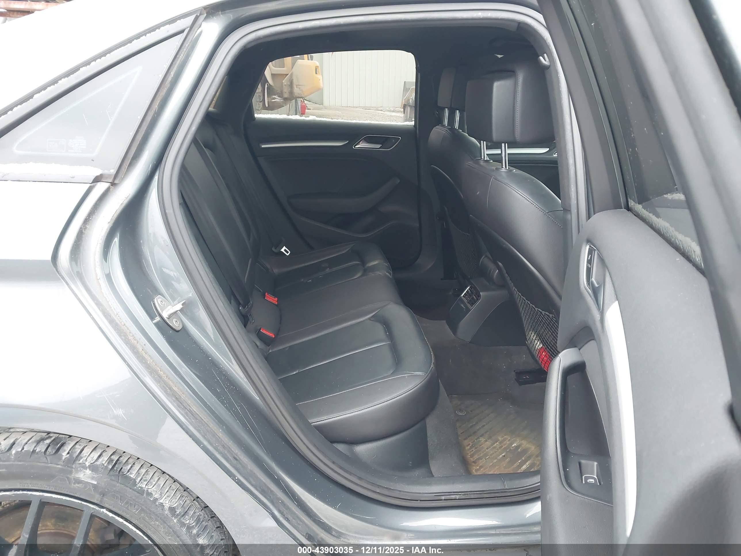 AUDI A3 image 8