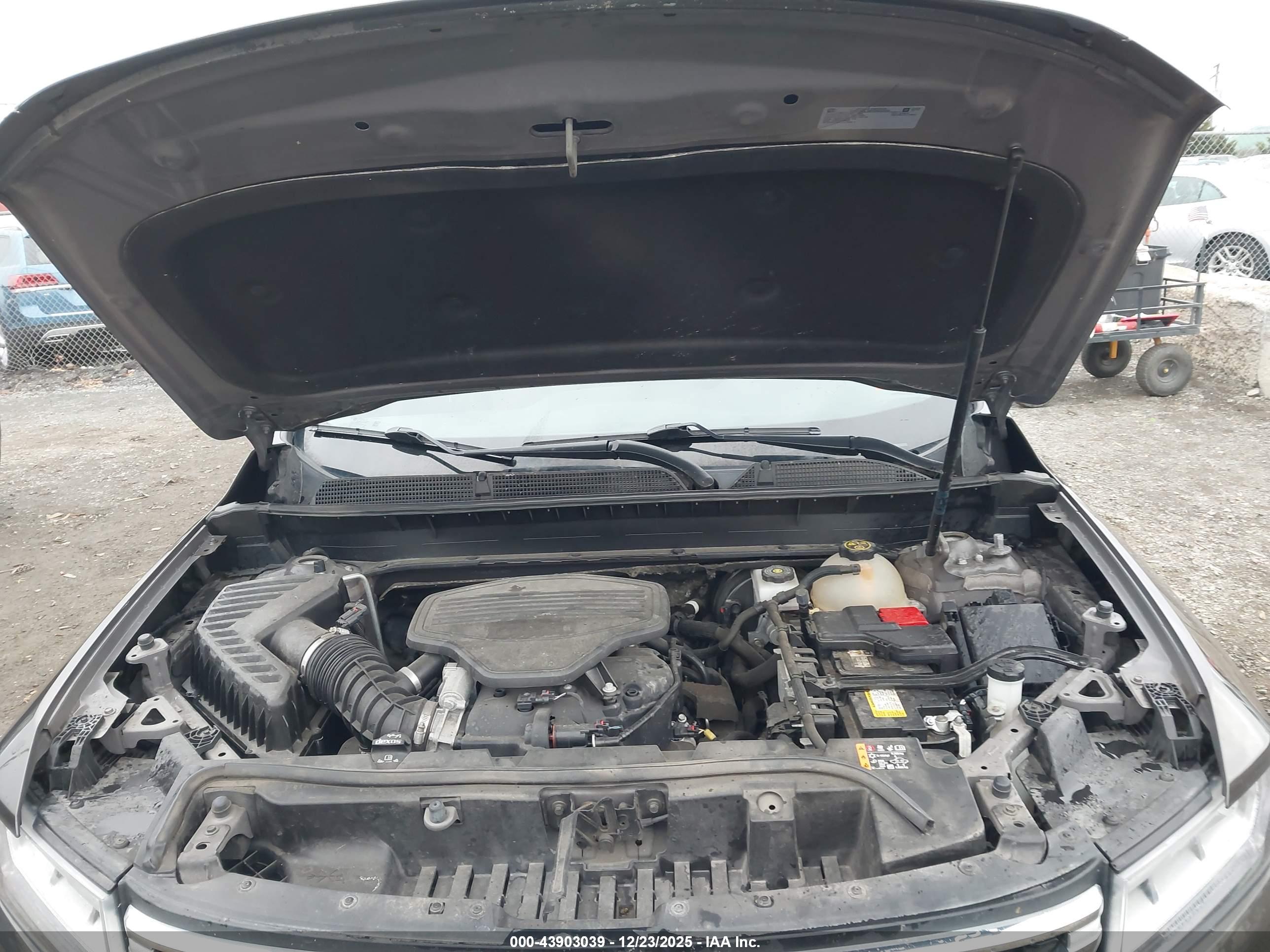 GMC ACADIA image 10