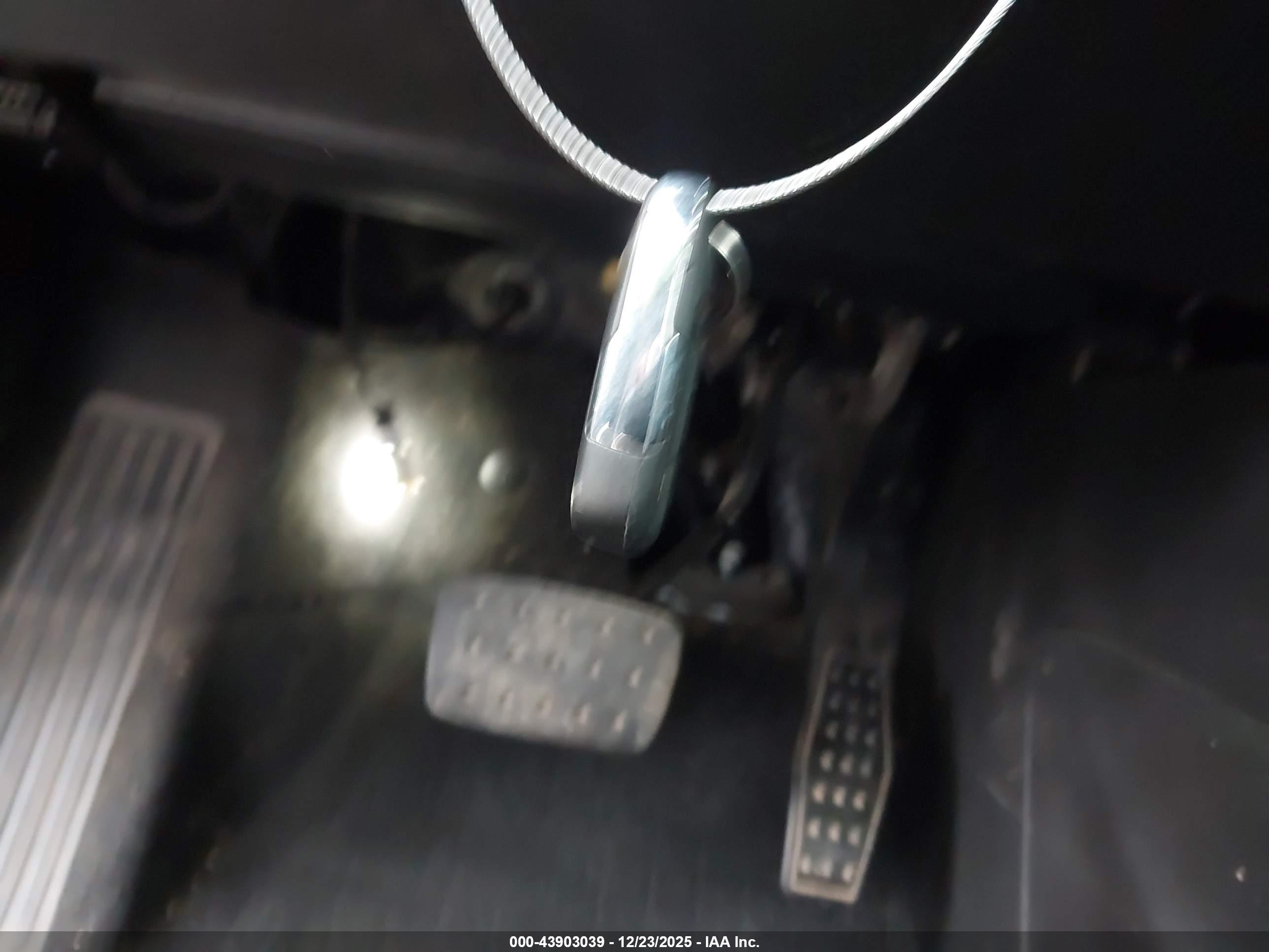 GMC ACADIA image 11