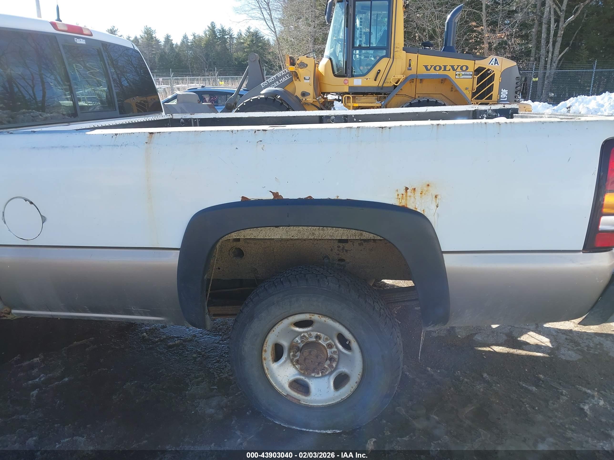 GMC SIERRA image 6