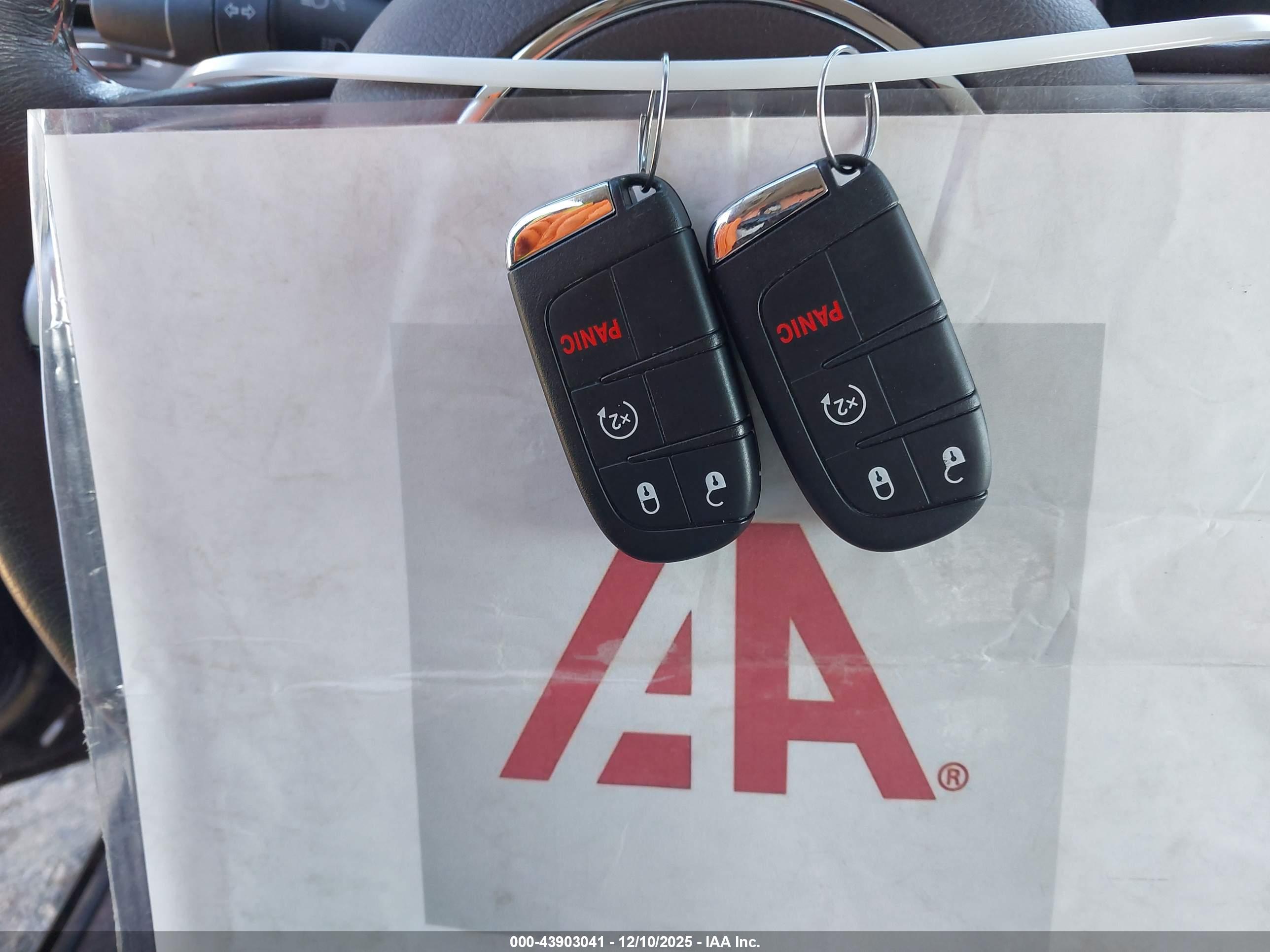 JEEP RENEGADE image 11
