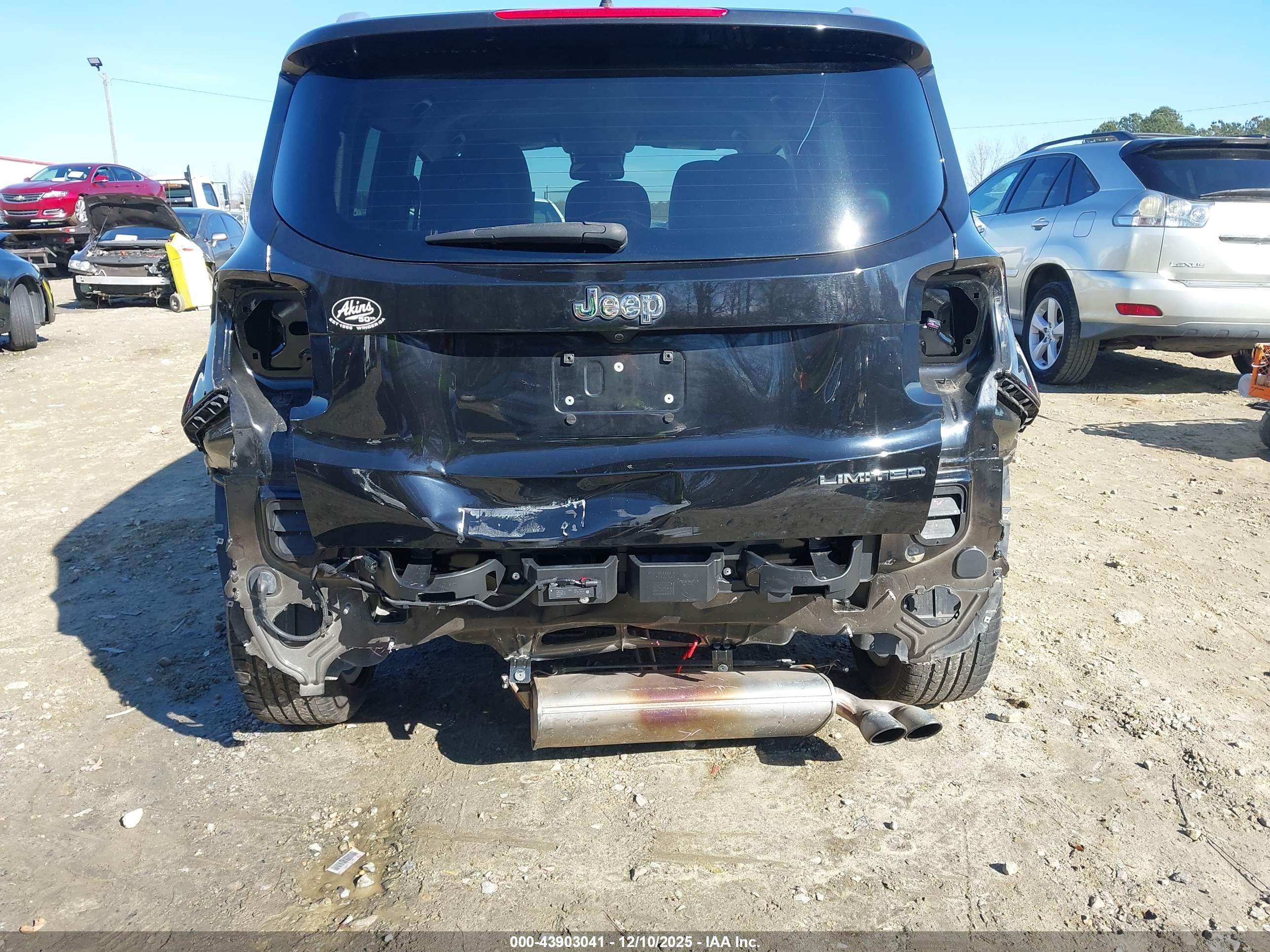JEEP RENEGADE image 6