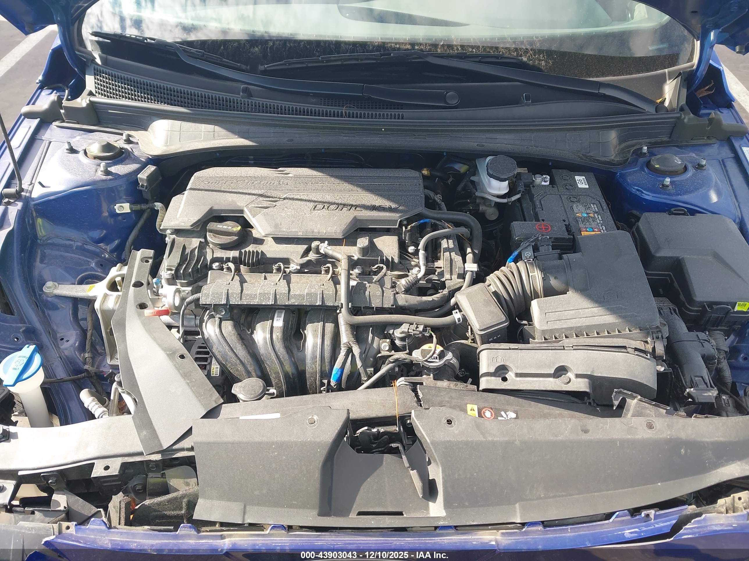 HYUNDAI ELANTRA image 10