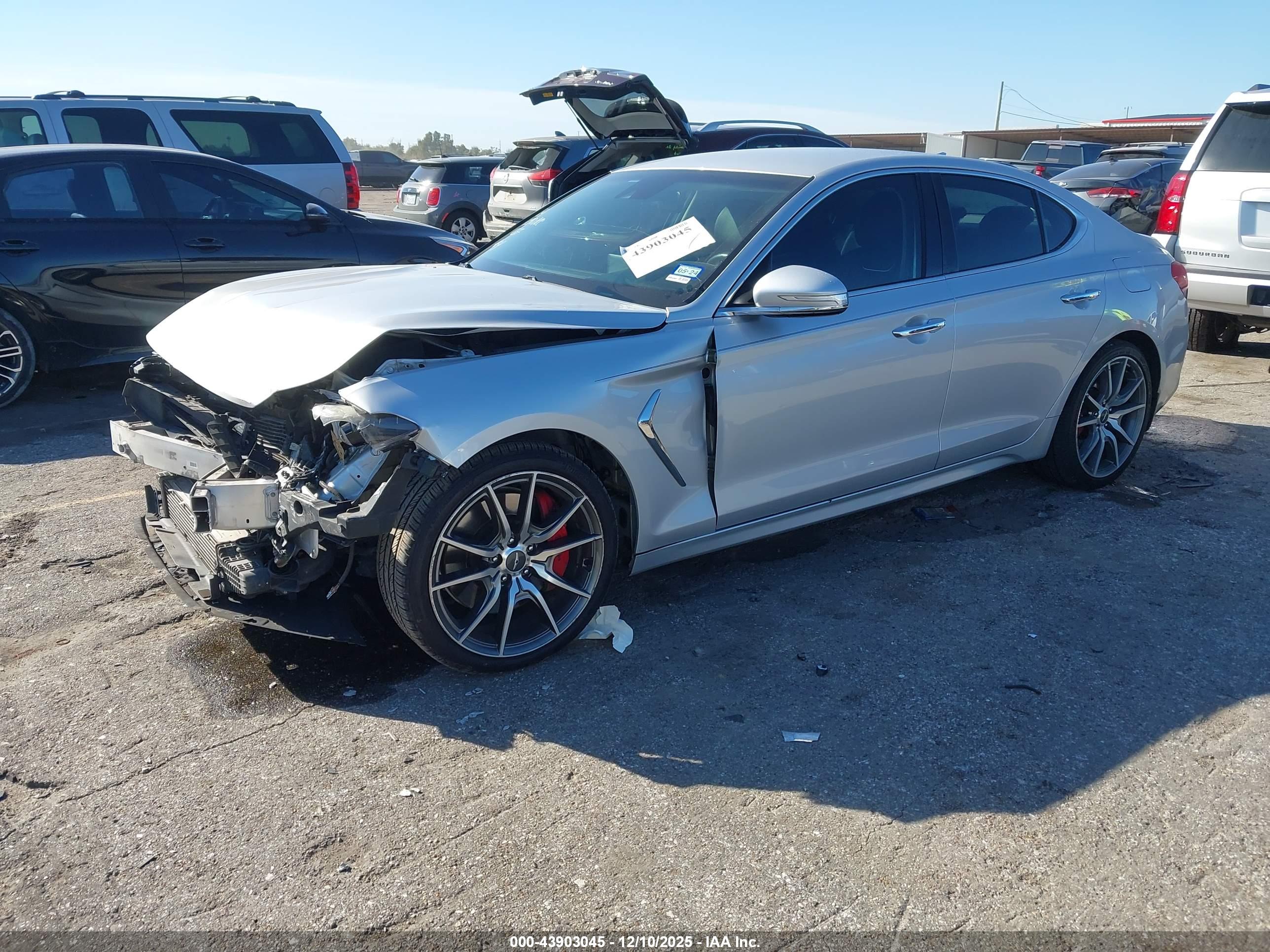 GENESIS G70 image 2