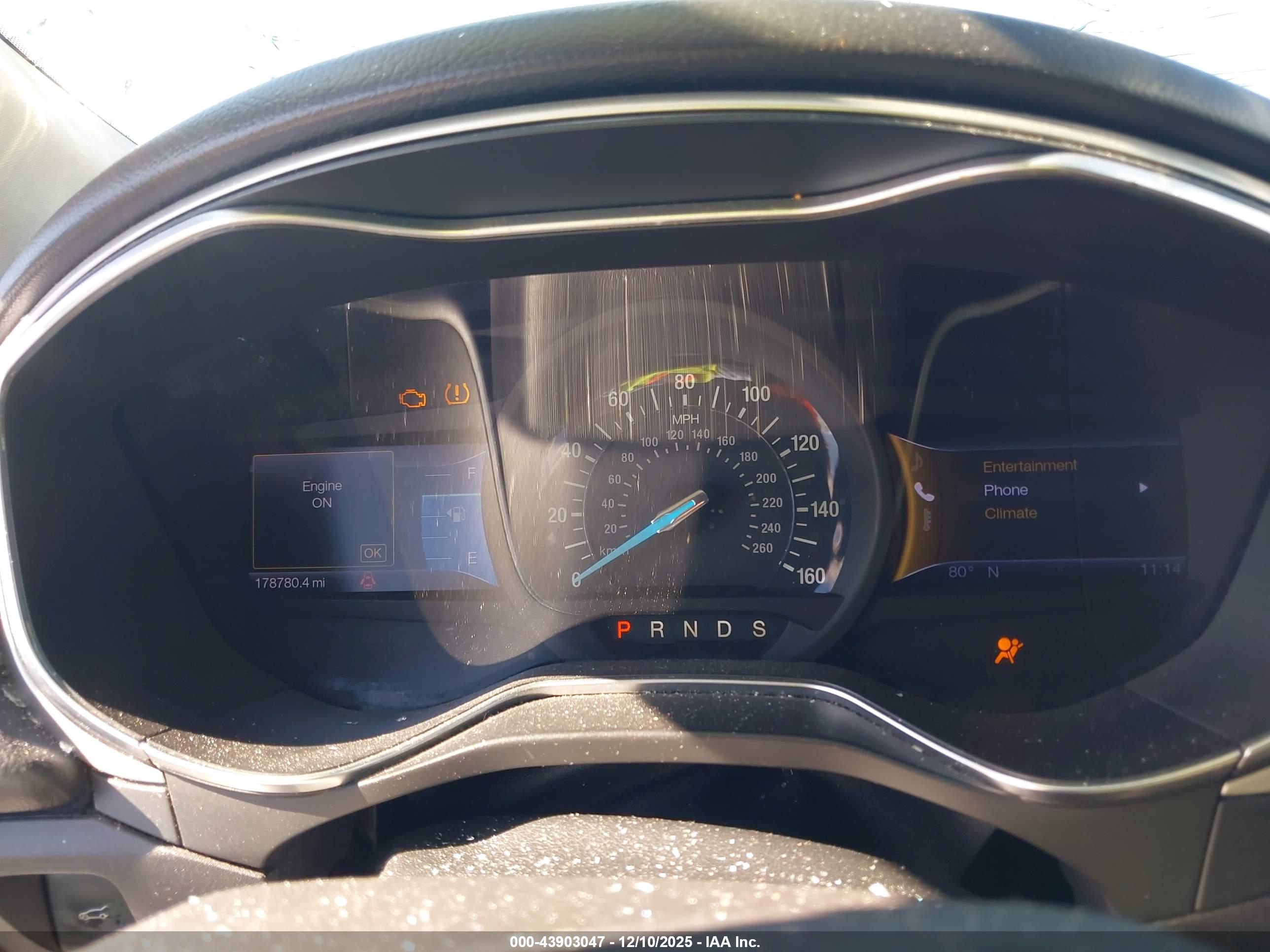 FORD FUSION image 7