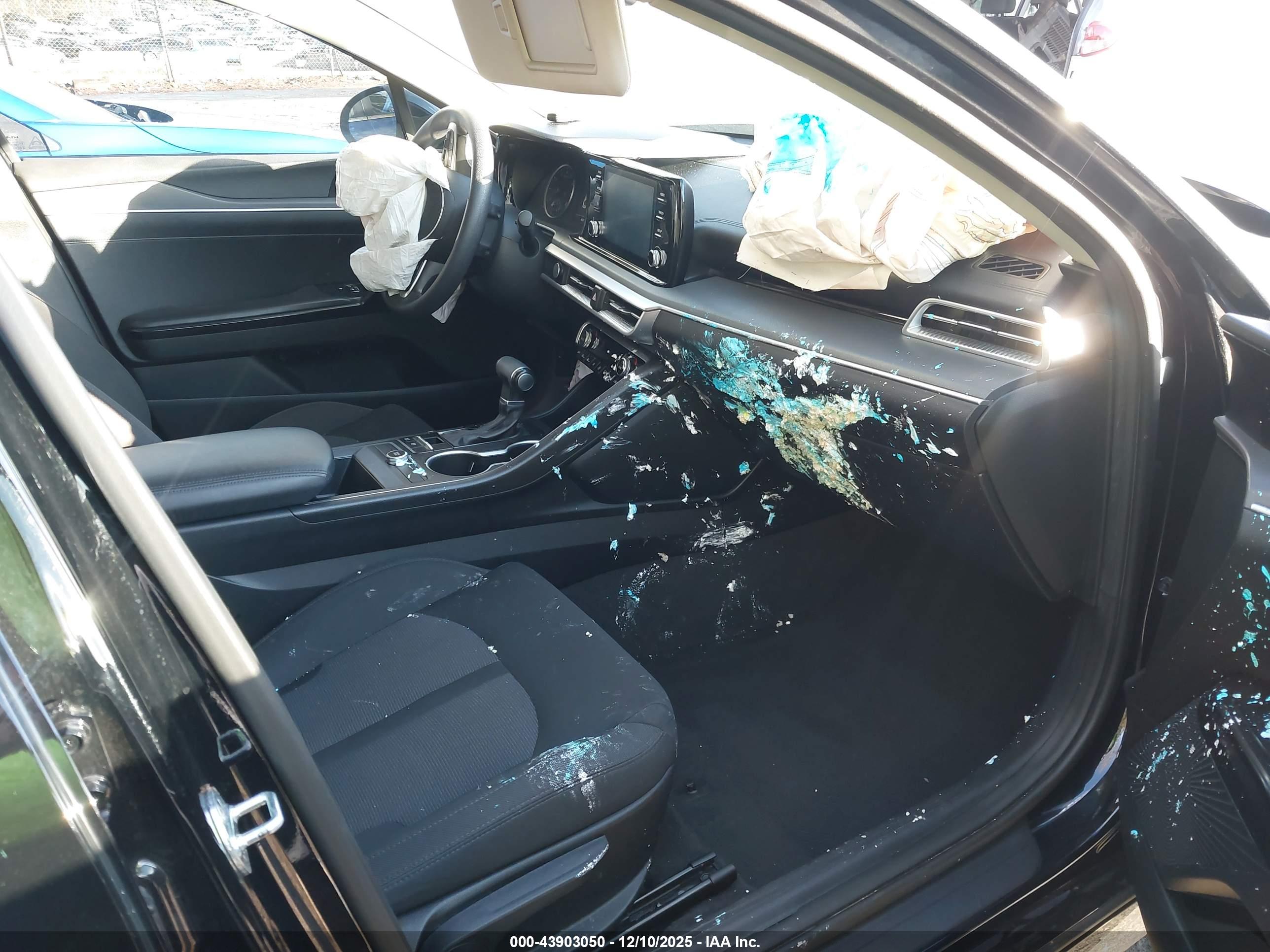 KIA K5 image 5