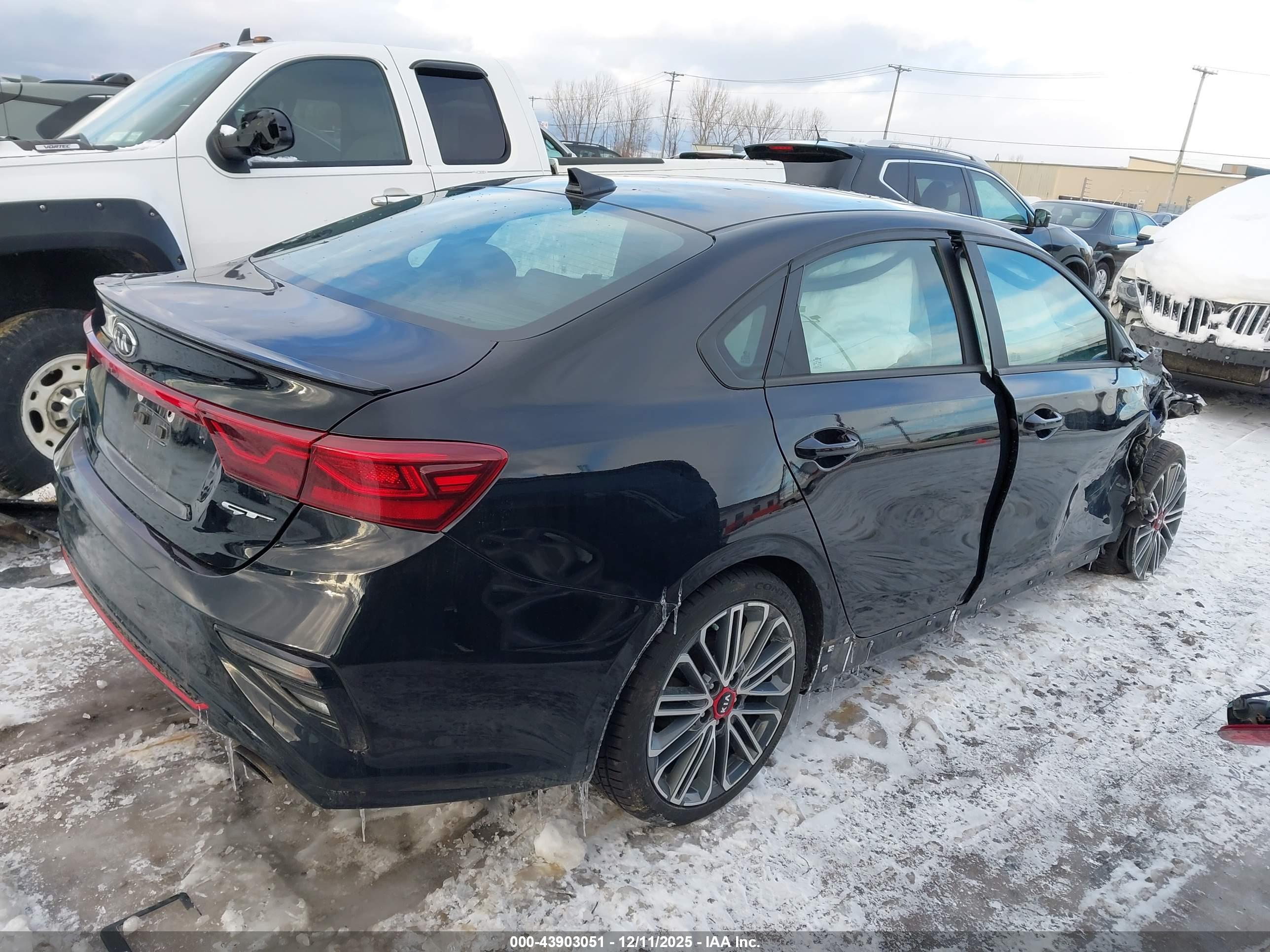 KIA FORTE image 4