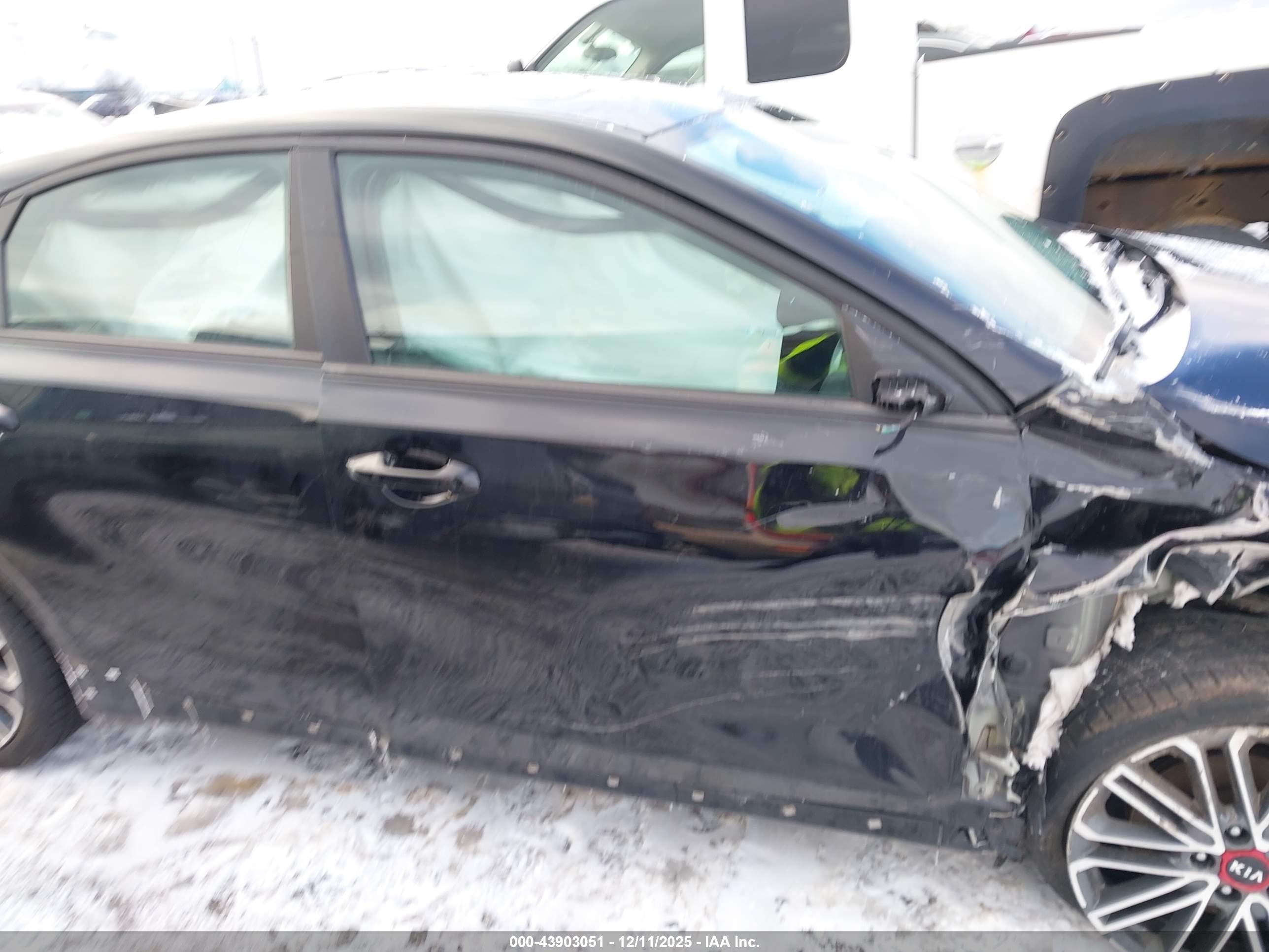 KIA FORTE image 6