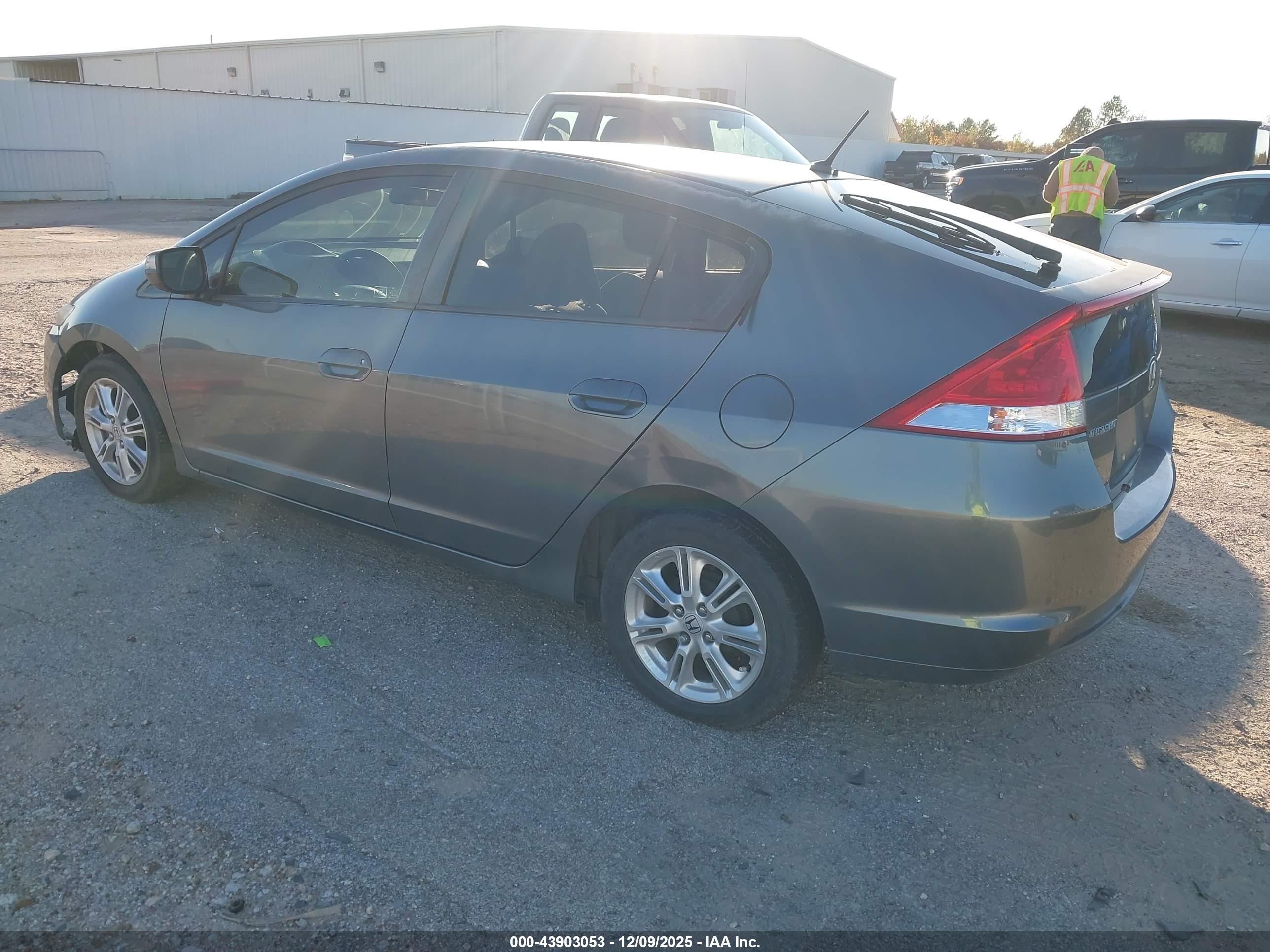 HONDA INSIGHT image 3