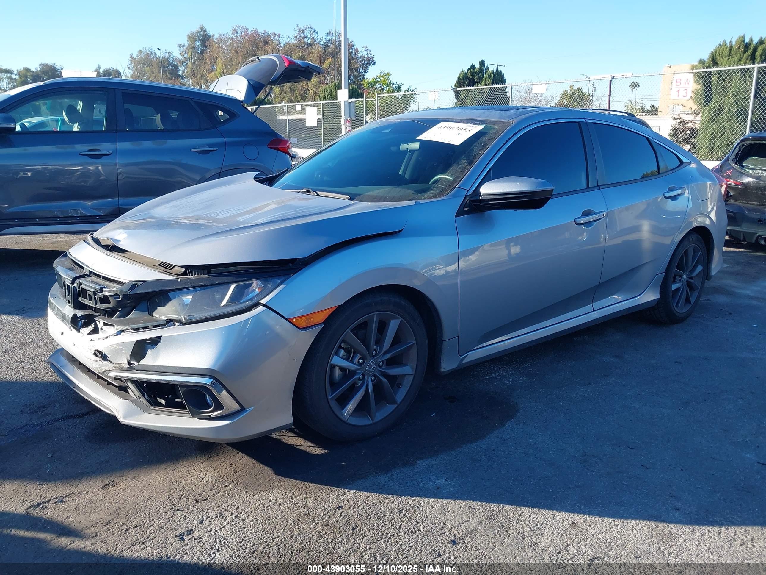 HONDA CIVIC image 2
