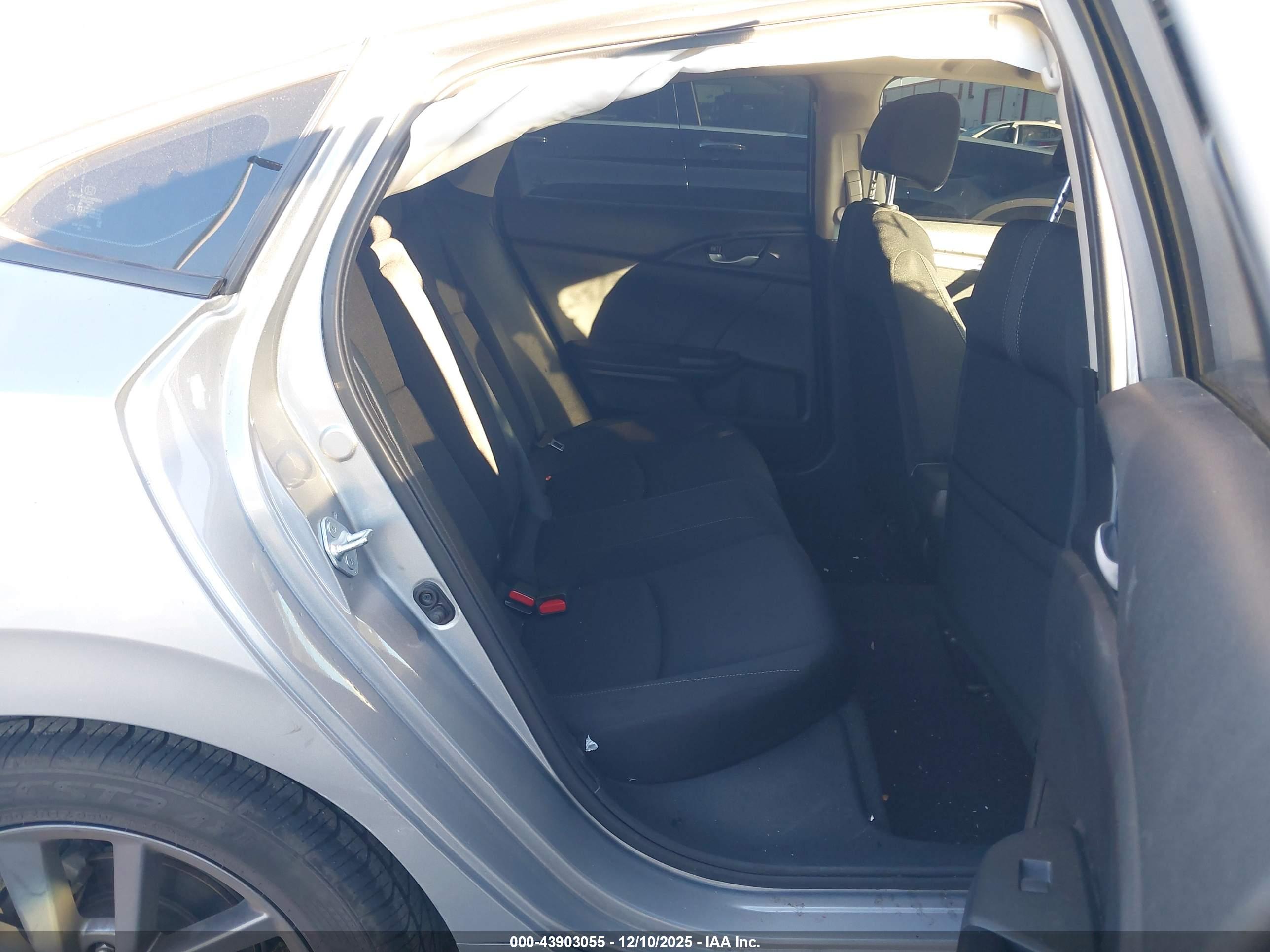 HONDA CIVIC image 8