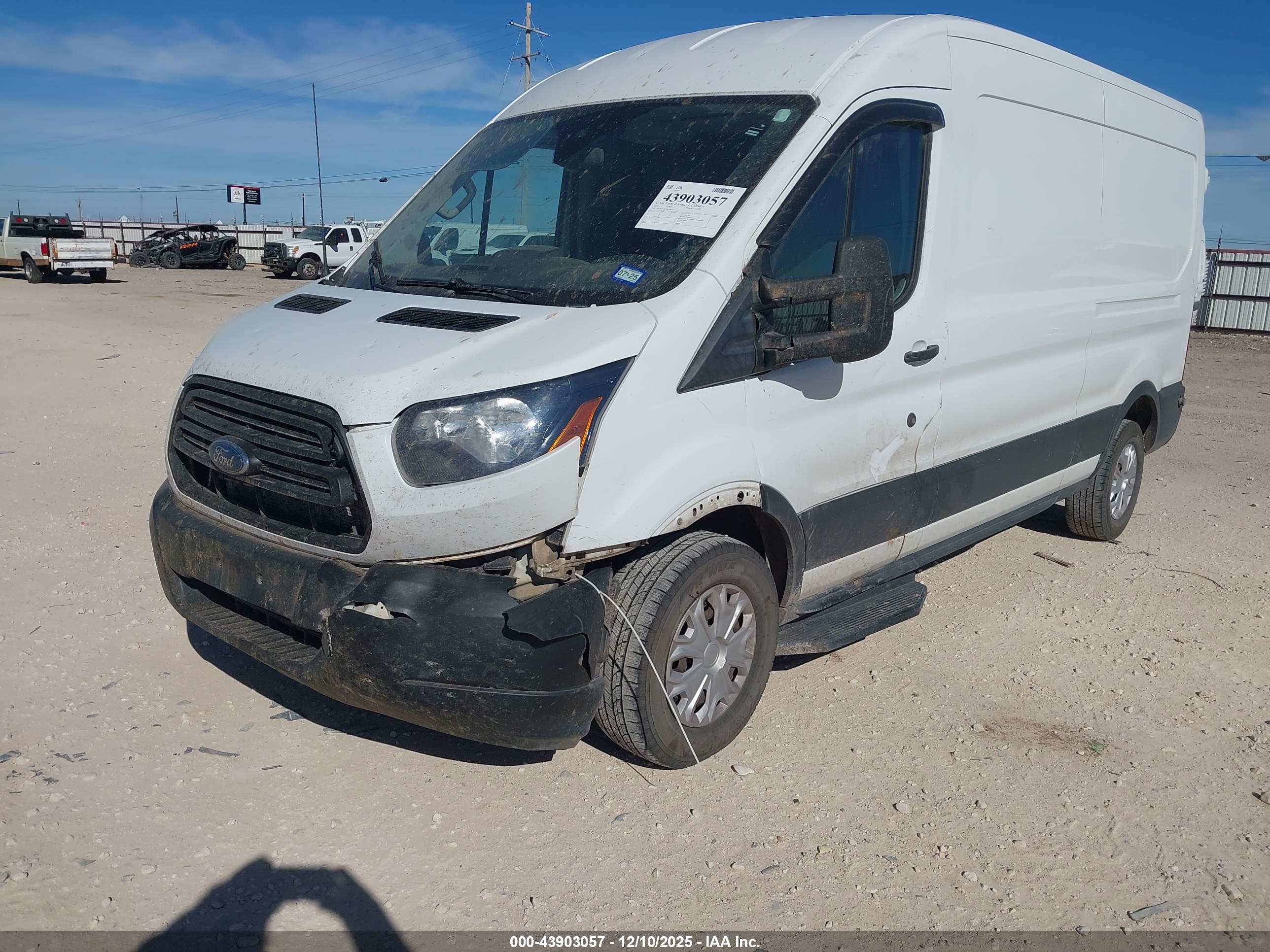 FORD TRANSIT-250 image 6
