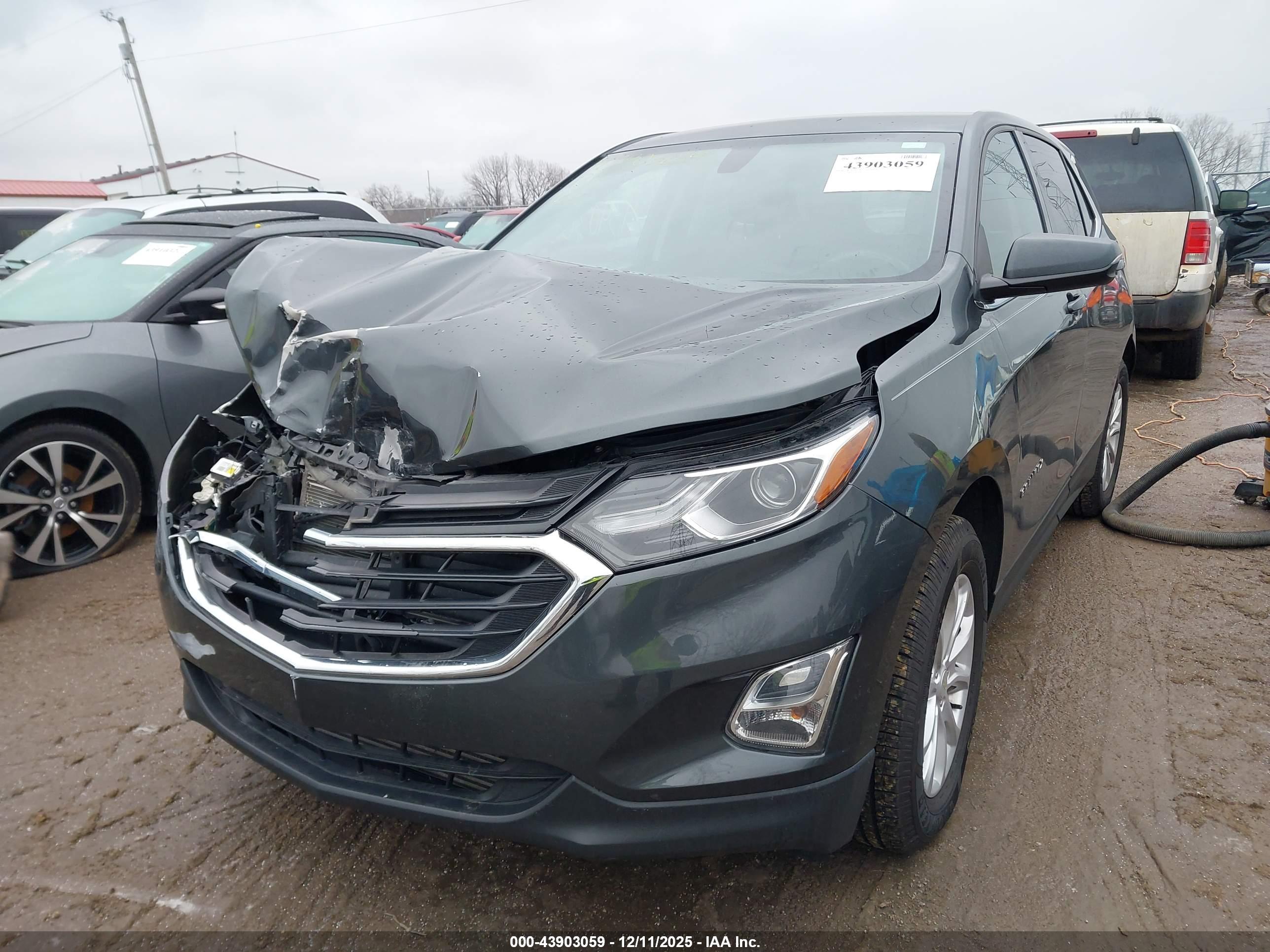CHEVROLET EQUINOX image 2